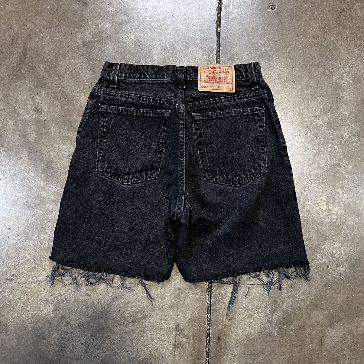 Levi's × Vintage Vintage 90s Levi’s Denim Shorts Cut Off 550 Black Faded Size 28" / US 6 / IT 42 - 1 Thumbnail