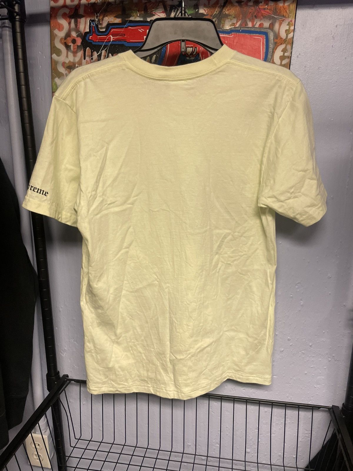 Supreme Supreme Vampirella Tee Pale Yellow Medium Size US M / EU 48-50 / 2 - 7 Thumbnail