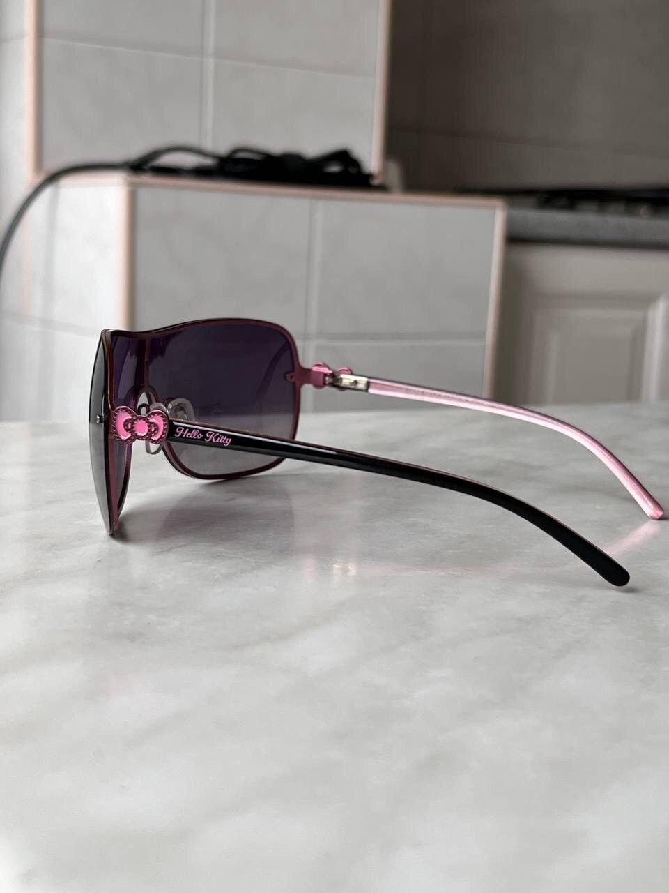Japanese Brand × Vintage Vintage Hello Kitty Japan Sanrio Pink Unisex Sunglasses Y2K Size ONE SIZE - 3 Thumbnail