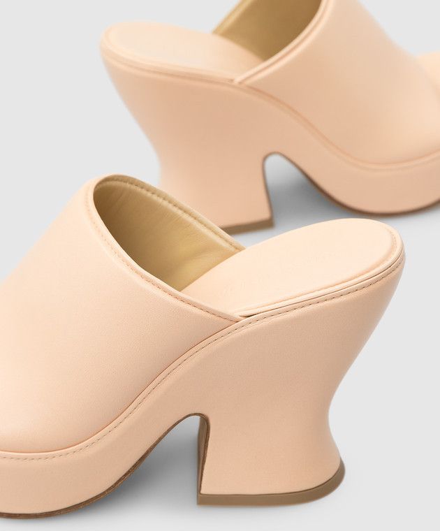 Bottega Veneta o1y0725 Mules in Blush Size US 6 / IT 36 - 4 Thumbnail