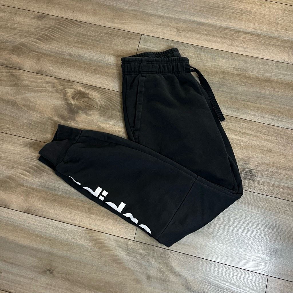 Adidas Adidas Black Athletic Joggers Sweatpants Men Small Bin I-9 Size US 32 / EU 48 - 1 Thumbnail