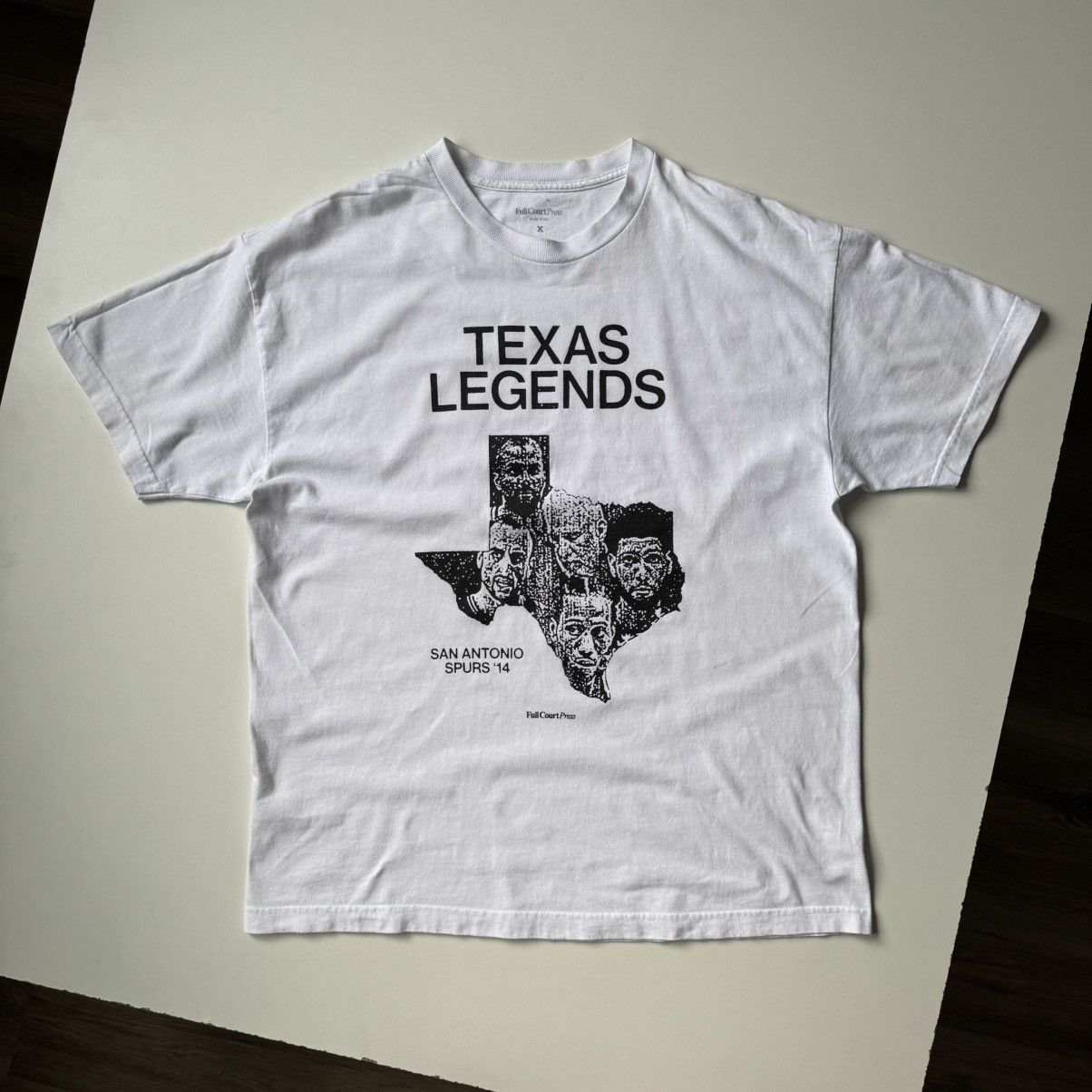 NBA × Vintage FULL COURT PRESS TEXAS LEGENDS SAN ANTONIO SPURS GRAPHIC TEE Size US XL / EU 56 / 4 - 11 Thumbnail