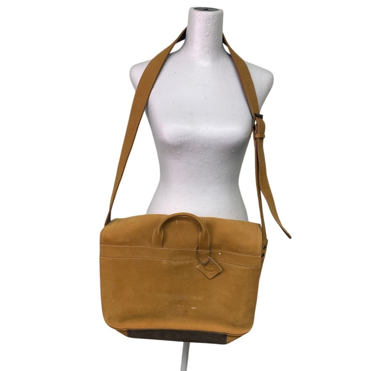 Timberland Timberland Leather Multi Pocket Magnetic Closure Bag w Flaw Size ONE SIZE - 2 Thumbnail