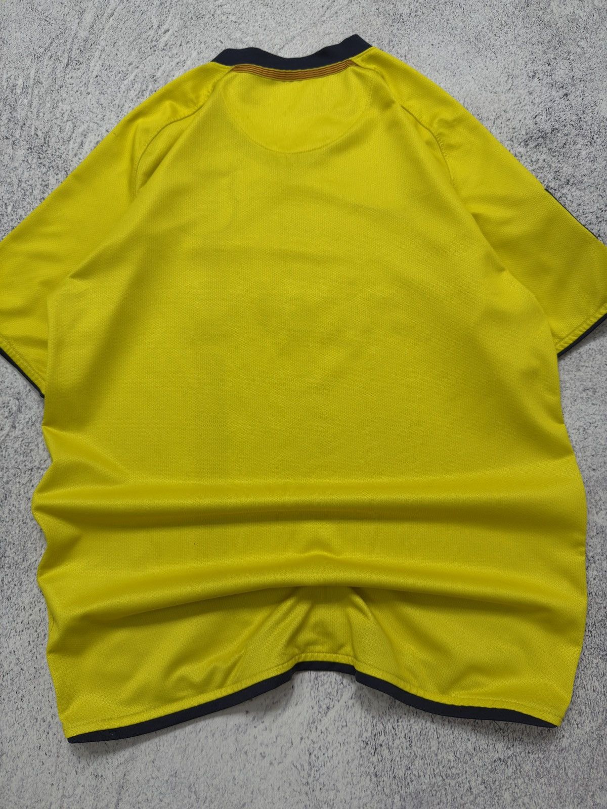 Nike NIKE BARCELONA 2008 2009 AWAY FOOTBALL SHIRT SOCCER JERSEY Size US S / EU 44-46 / 1 - 13 Thumbnail