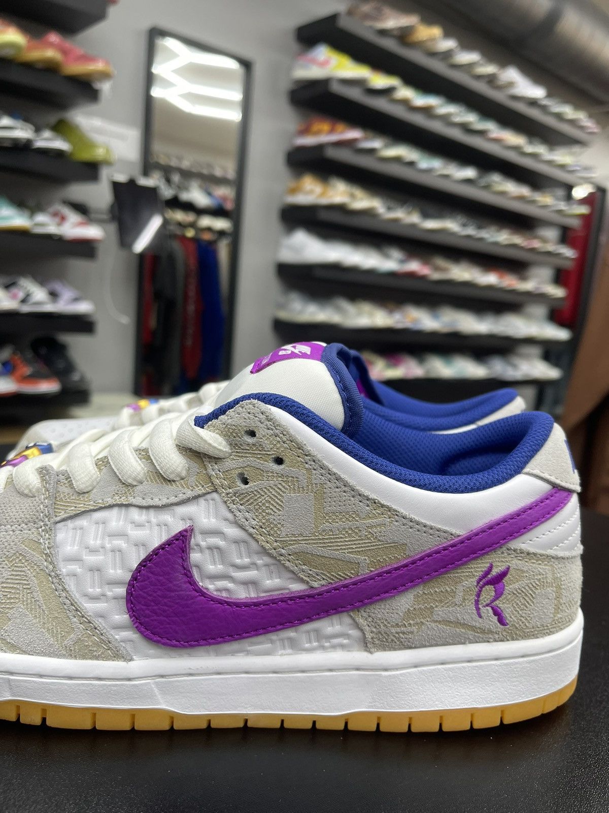 Nike Size 11.5 - Nike Dunk Low SB Rayssa Leal Size US 11.5 / EU 44-45 - 5 Thumbnail