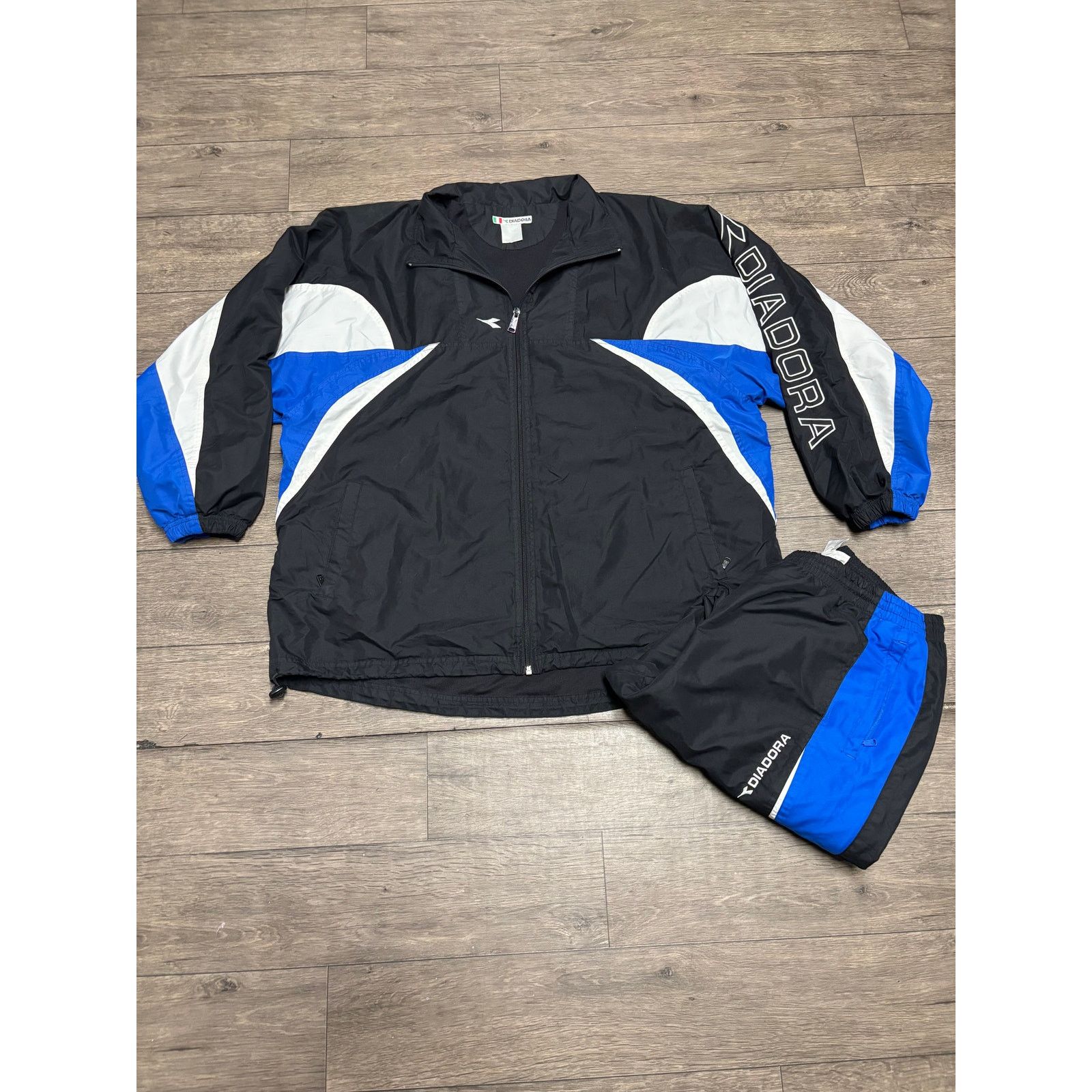 Diadora × Vintage Vintage Diadora Tracksuit Black Blue Sz XL 90s Size US XL / EU 56 / 4 - 1 Thumbnail