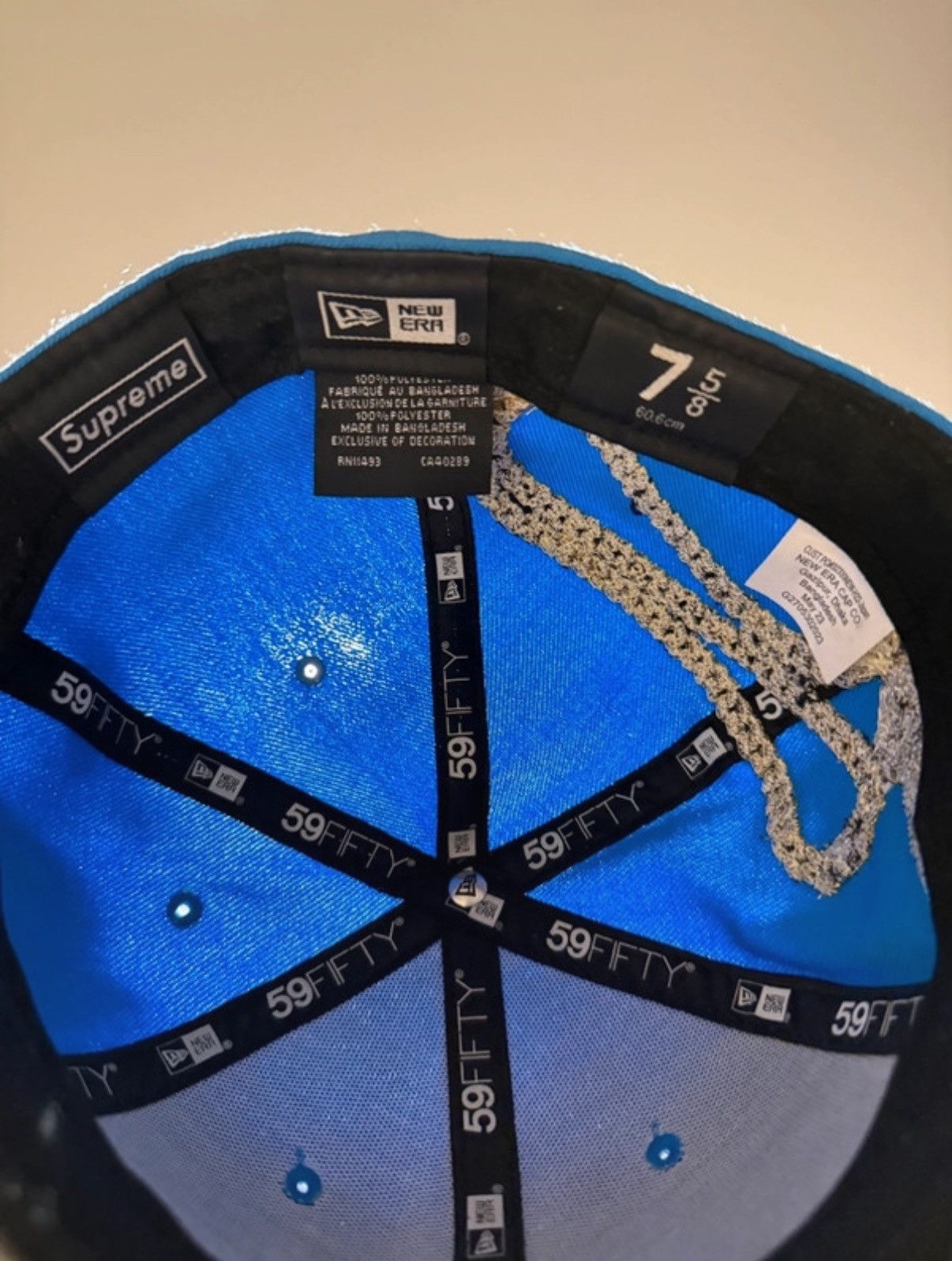 New Era × Supreme Supreme Jesus Piece S Logo Size 44 - 5 Thumbnail