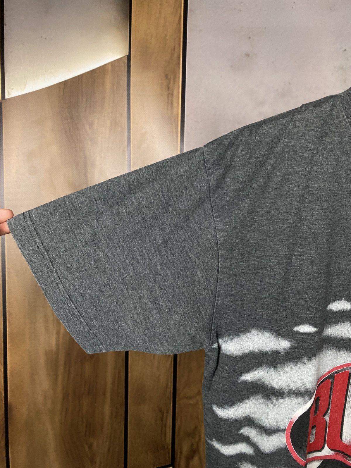 NBA 🐂Vintage 90s T-Shirt Spalding Chicago Bulls NBA VTG Tee🐂 Size US M / EU 48-50 / 2 - 3 Thumbnail