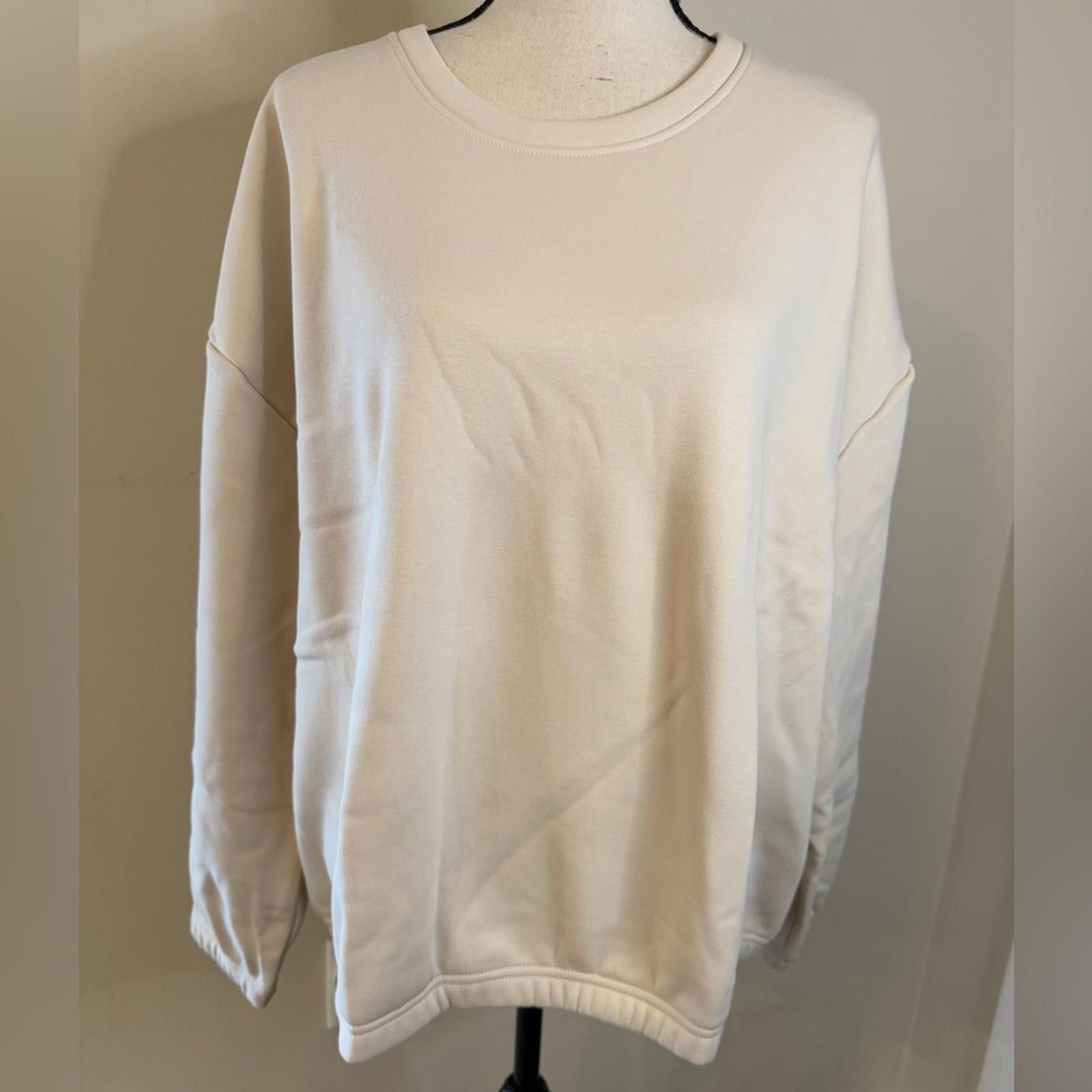 Banana Republic Banana Republic Cream fleece sweatshirt SZ XXL. Size XXL / US 16-18 / IT 52-54 - 1 Thumbnail