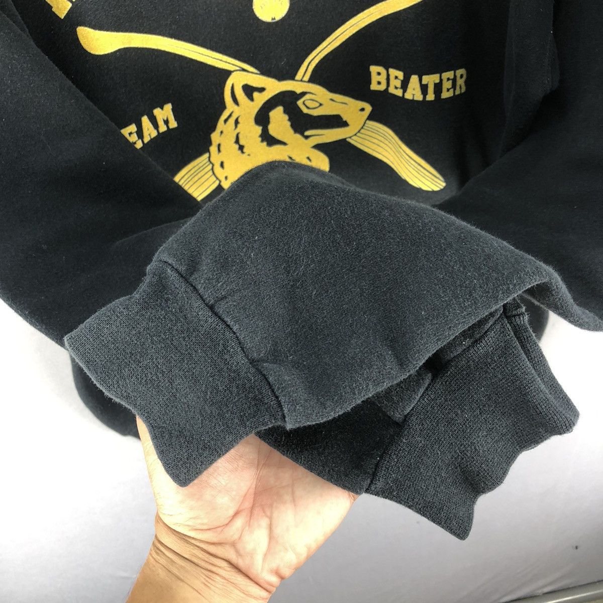 Vintage Vintage Y2K Harry Potter Quidditch Sherman Sweatshirt Size US L / EU 52-54 / 3 - 8 Thumbnail