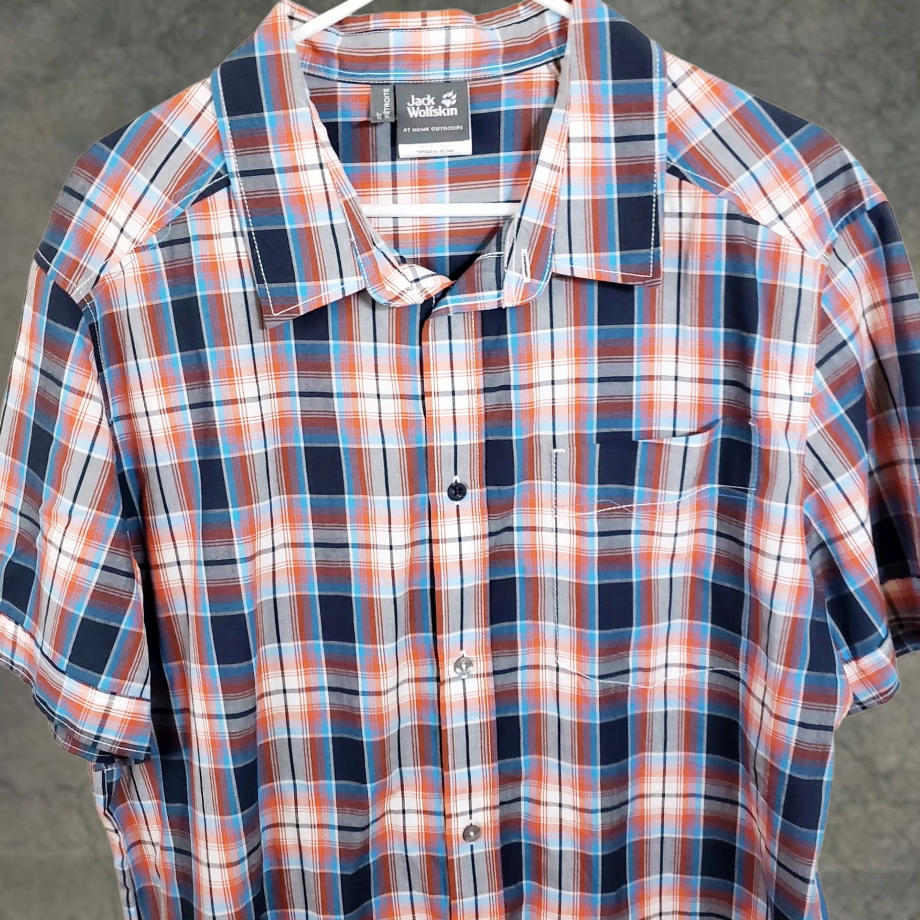 Jack Wolfskin Jack Wolfskin Shirt Men's XL Multicolor Plaid Slim Fit Outdoor Button Short Sleeve Slim Fit Button-Up Shirt Mens XL Multicolor Plaid Outdoor Shirt Size US XL / EU 56 / 4 - 1 Thumbnail