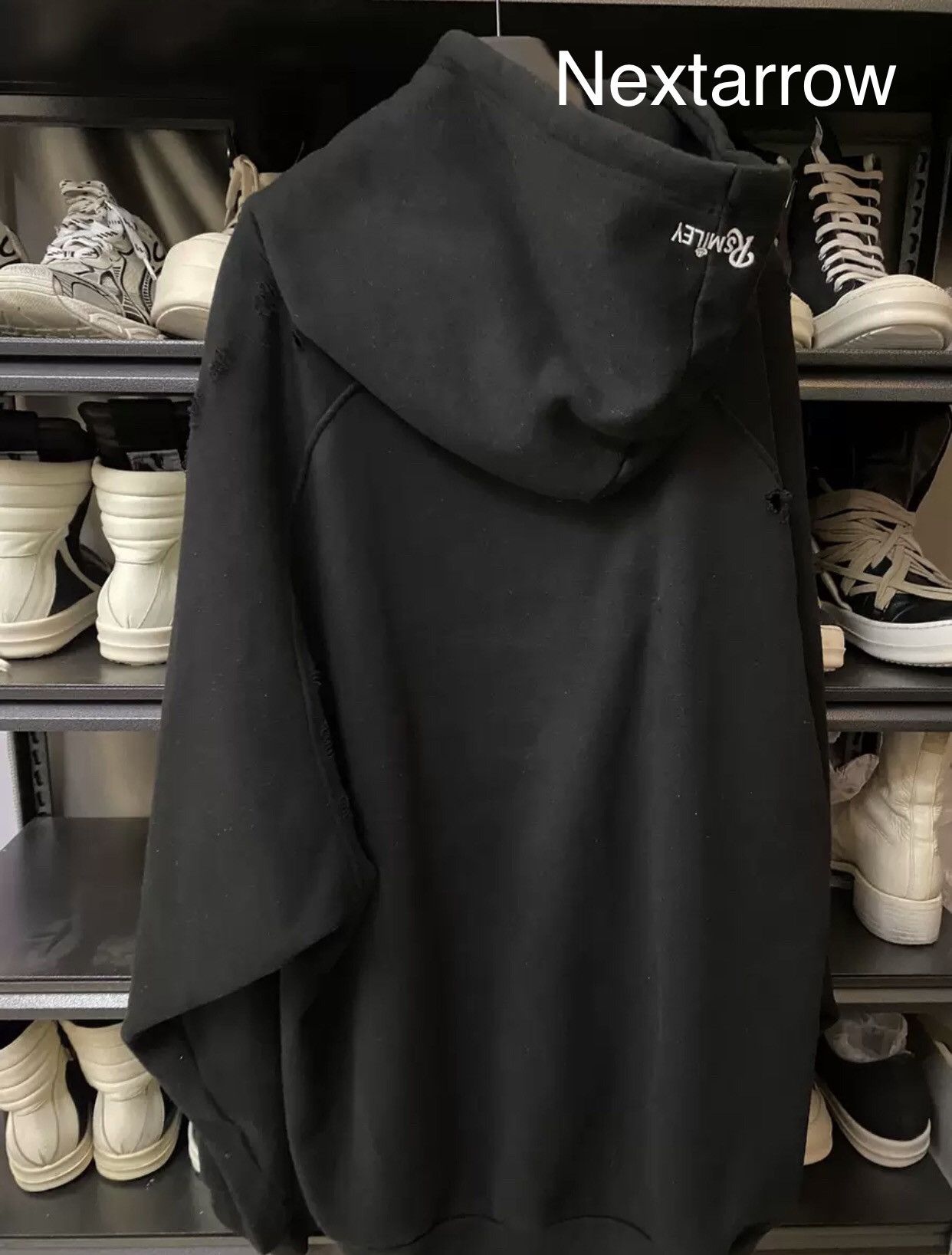Raf Simons Raf Simons Smiley co-branded hooded sweatshirt 2412- Size US XS / EU 42 / 0 - 2 Thumbnail
