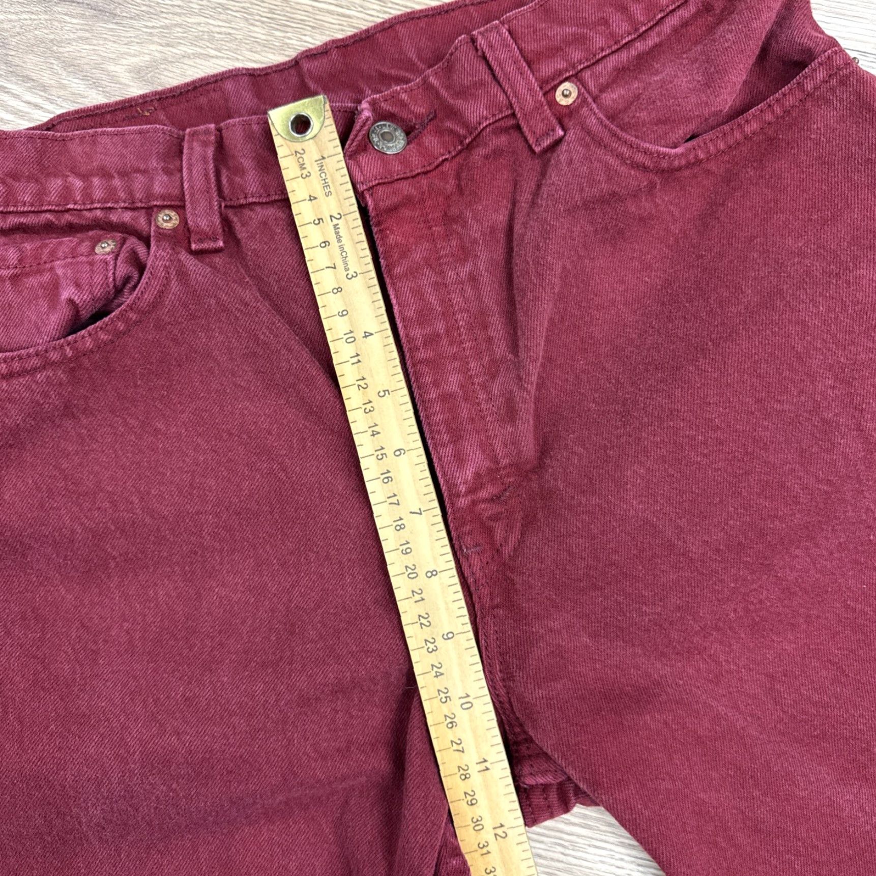 Levi's VINTAGE Levi's 550 Jeans Womens Relaxed Fit Tapered Leg Denim Size 11 Maroon Red 28.5 Inseam Size 32" / US 10 / IT 46 - 6 Thumbnail