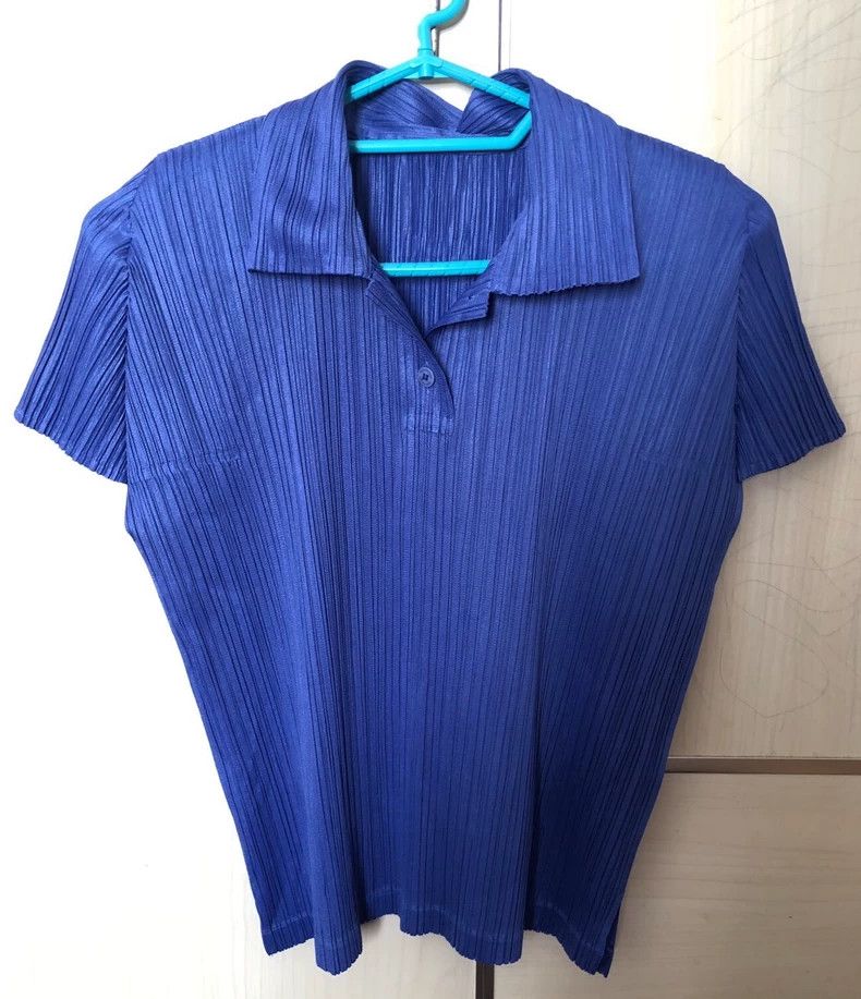 Issey Miyake Issey Miyake size:4 Blue pleated short-sleeved shirt Size XS / US 0-2 / IT 36-38 - 1 Thumbnail