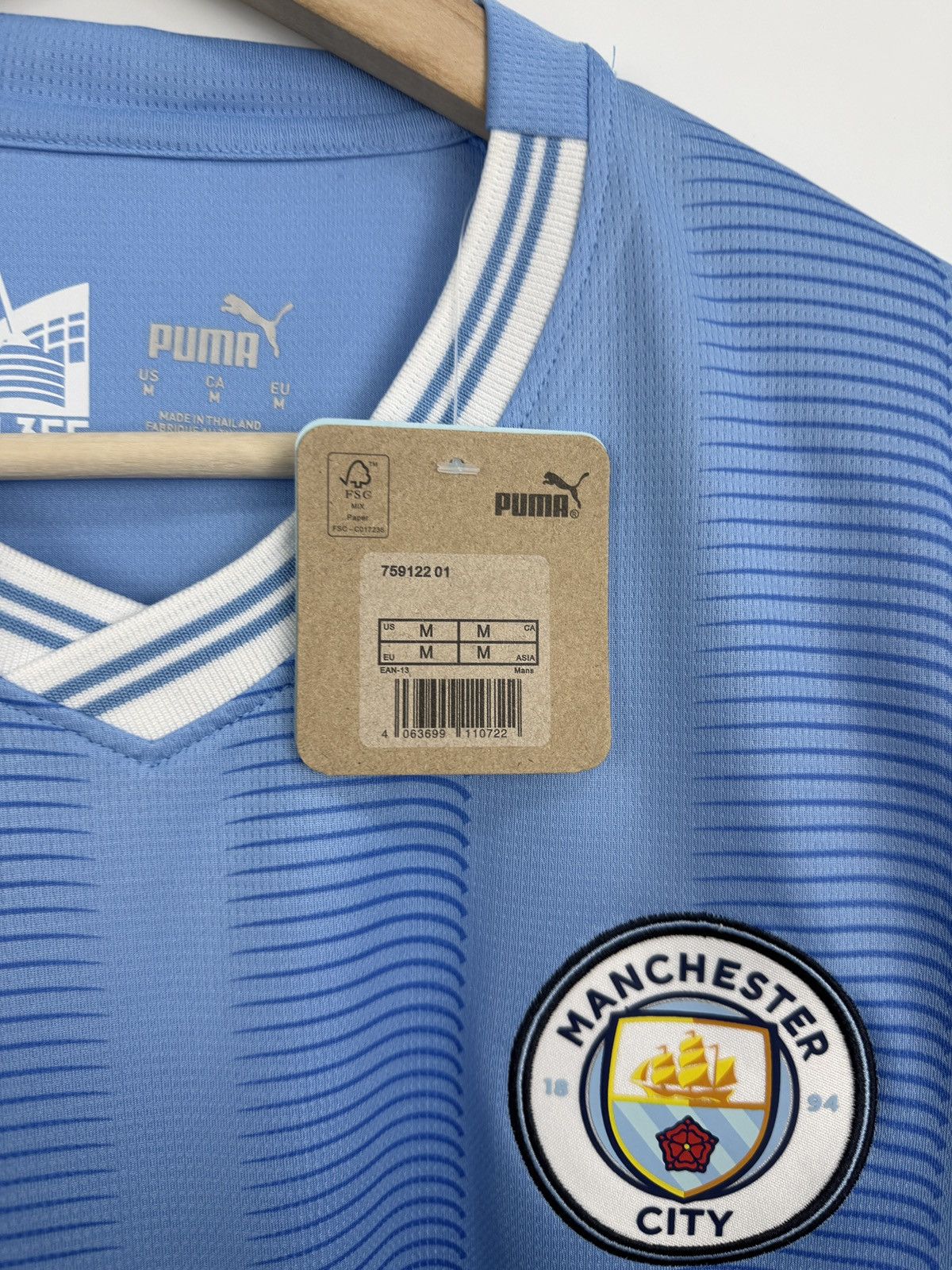 Puma 🏴󠁧󠁢󠁥󠁮󠁧󠁿 23/24 Manchester City Puma Soccer Jersey Rare Y2K Holland Size US M / EU 48-50 / 2 - 5 Thumbnail