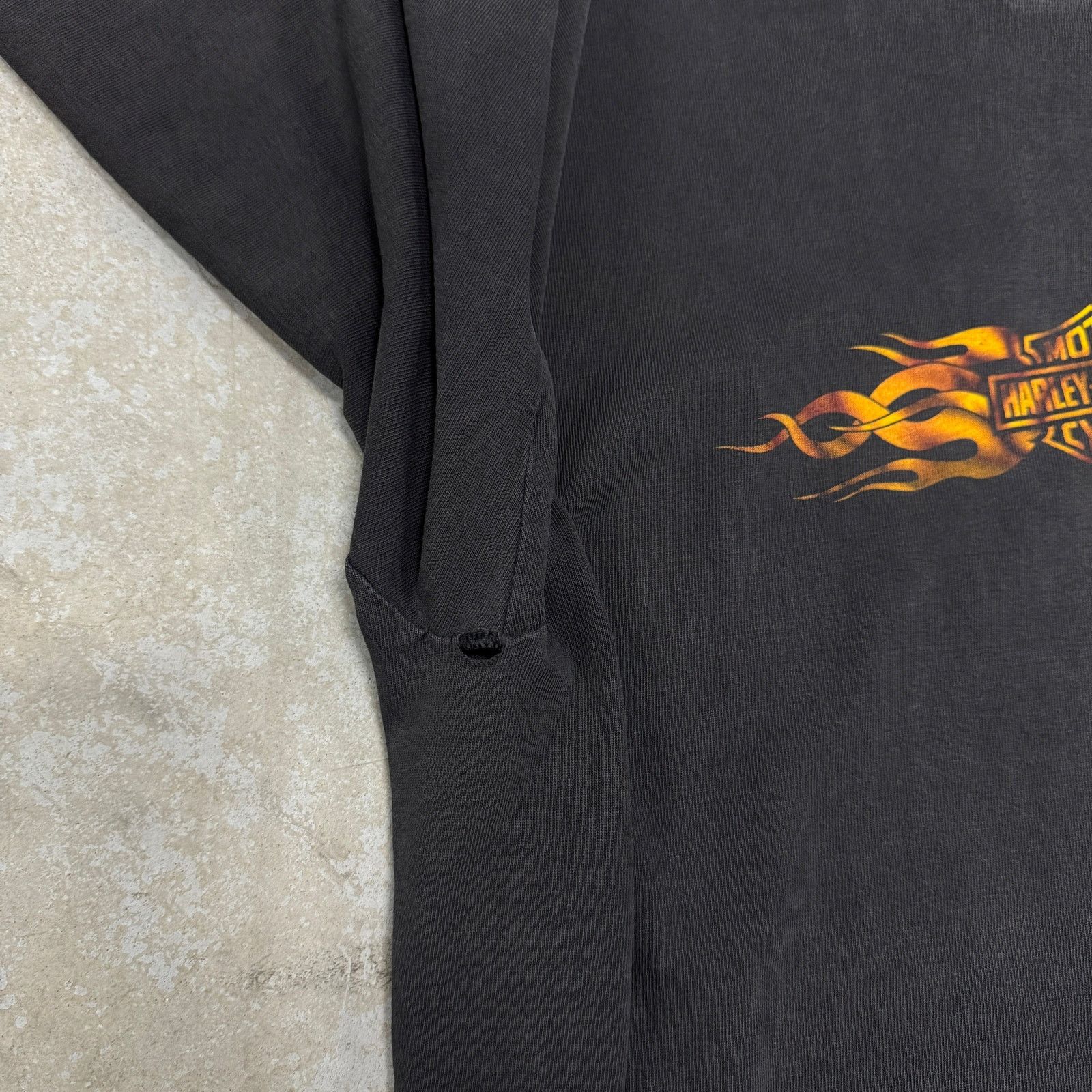 Harley Davidson 1999 Harley Davidson Flame Longsleeve Australia Size US L / EU 52-54 / 3 - 9 Thumbnail