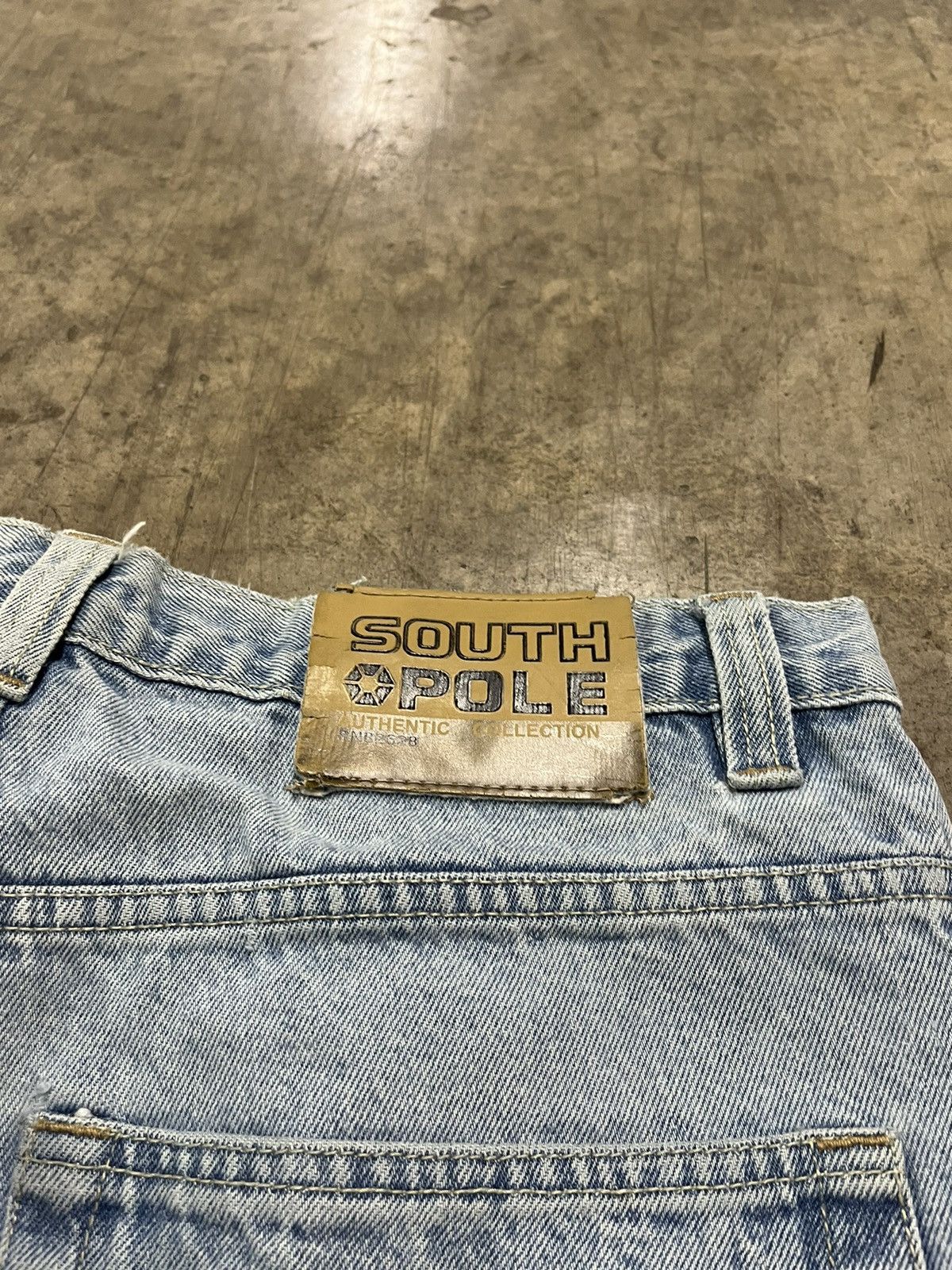 Southpole × Vintage Southpole y2k baggy fit wide leg denim light wash thrashed Size US 34 / EU 50 - 6 Thumbnail