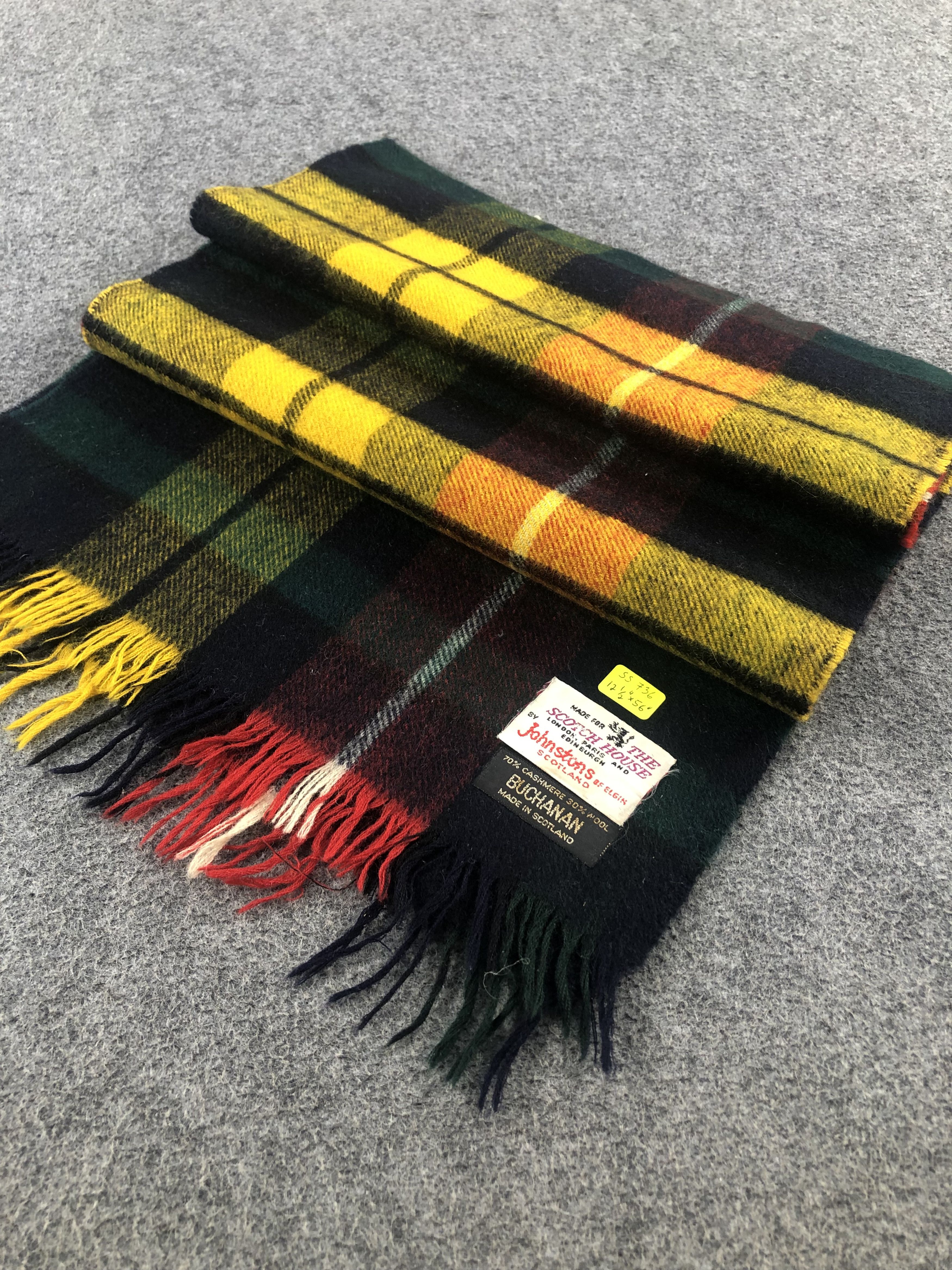 Johnstons Of Elgin Johnstons Of Elgin Scarf / Muffler / Neckwear Size ONE SIZE - 3 Thumbnail