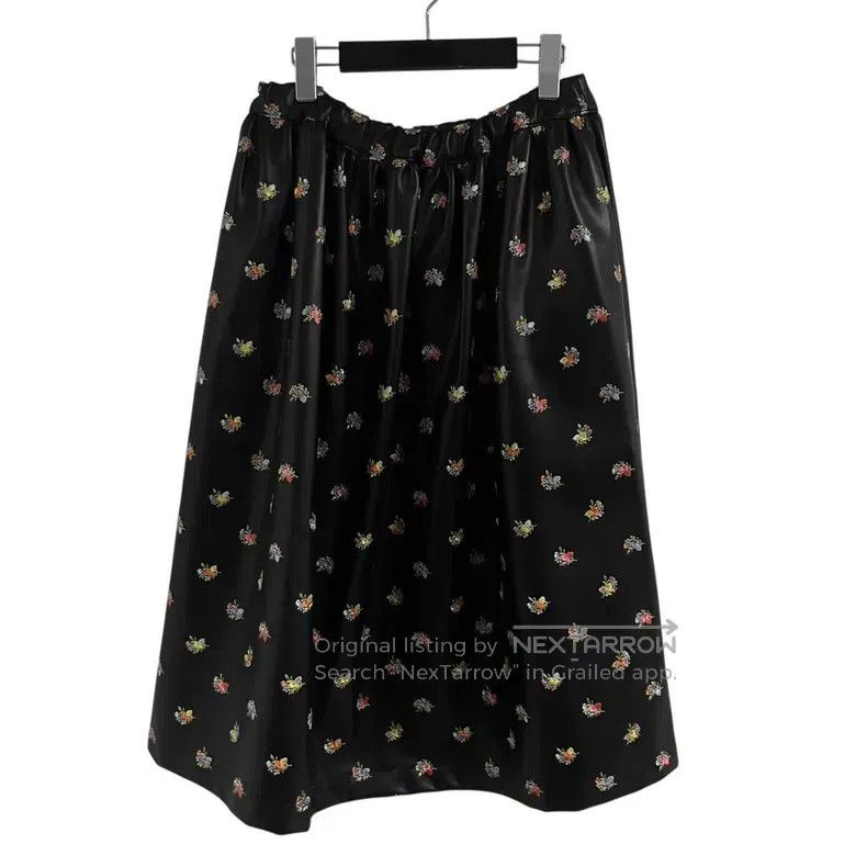 Comme des Garcons Comme des Garcons size S Little Flower Embroidered Skirt Size 23" - 2 Thumbnail