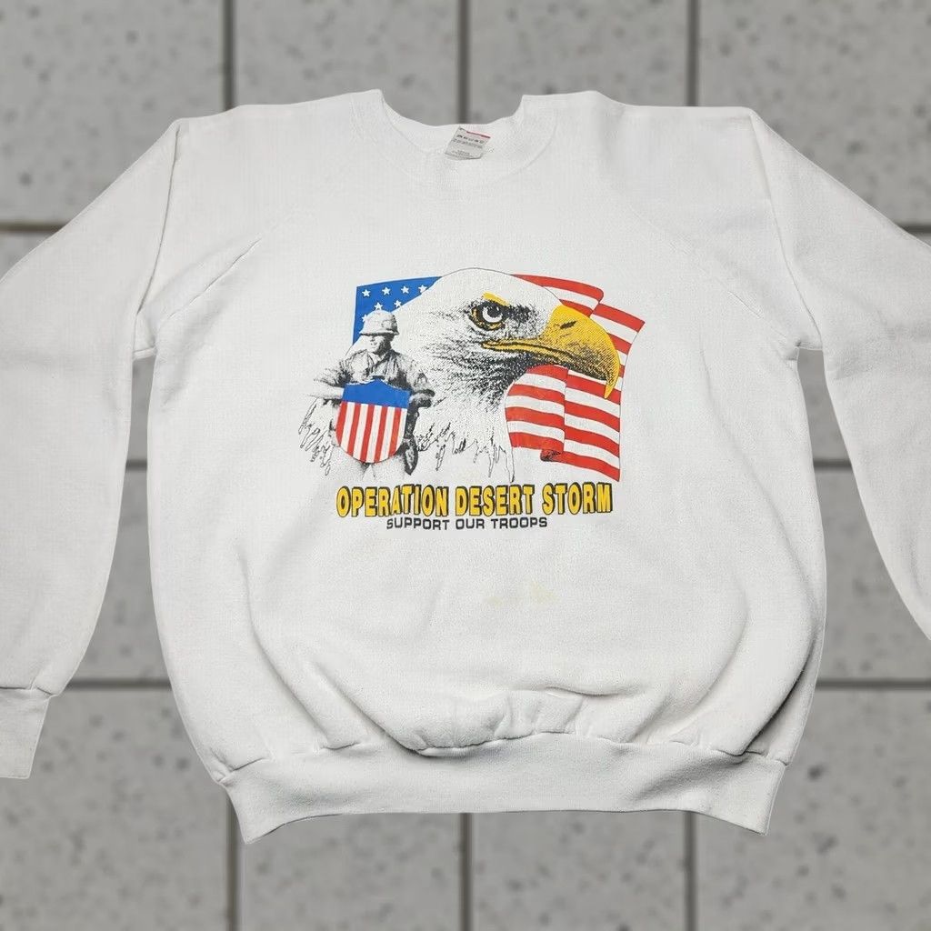 Fruit Of The Loom VINTAGE Operation Desert Storm Crewneck Sweatshirt XL White 90s Mens Crew Neck Logo Graphic Print Cotton Blend Pullover Size US XL / EU 56 / 4 - 1 Thumbnail