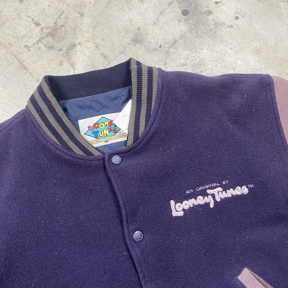Vintage × Warner Bros Grail 90s Warner Bros Looney Tunes Wool Varsity Jacket Size US M / EU 48-50 / 2 - 9 Thumbnail