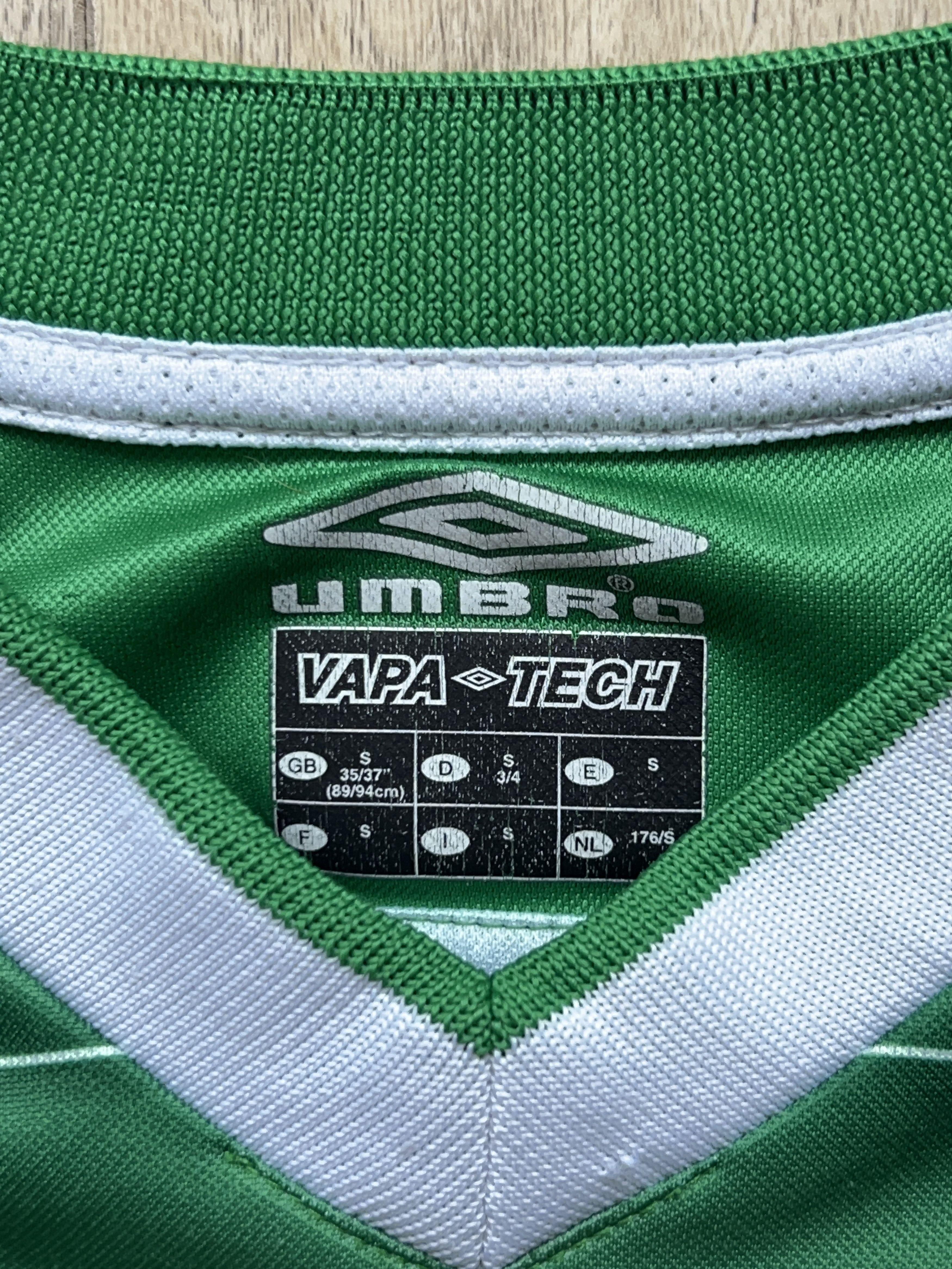 Umbro Mens Ireland 2003 Home Football Soccer Shirt Jersey Size S Size US S / EU 44-46 / 1 - 3 Thumbnail