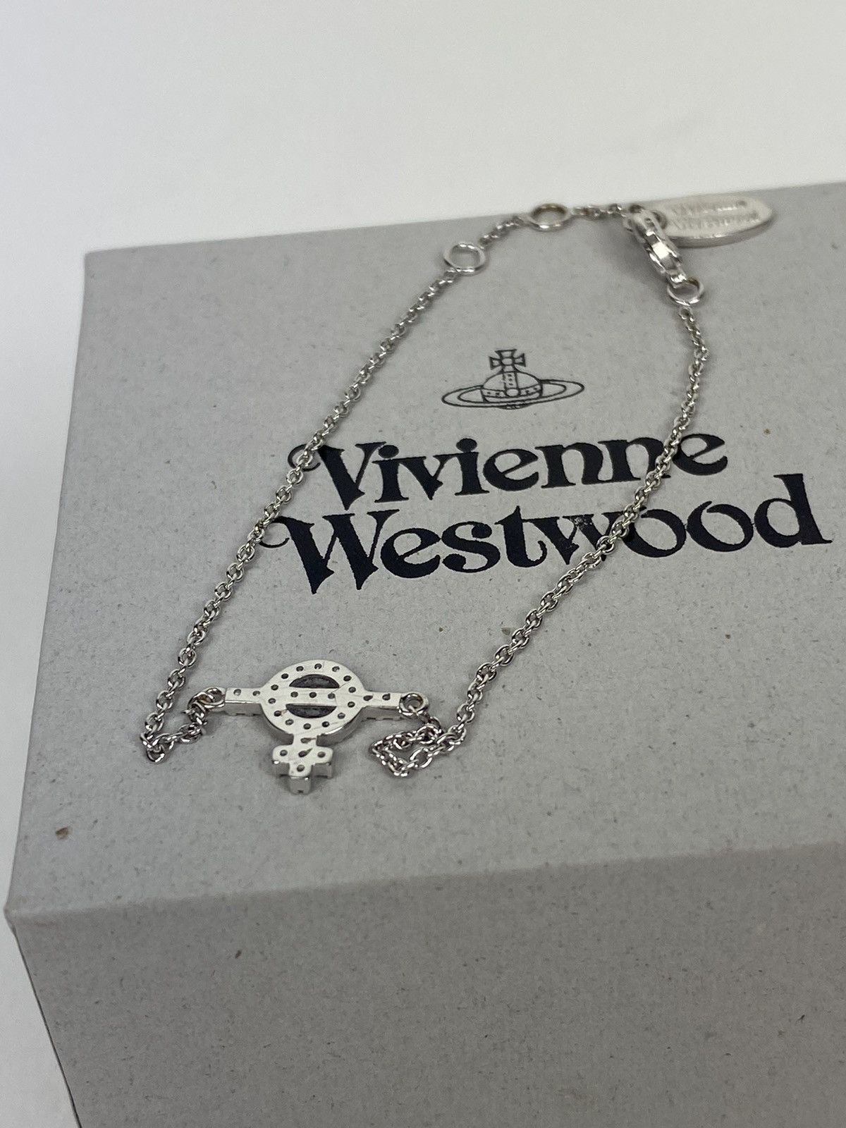 Vivienne Westwood Vivienne Westwood Encrusted Infinity Orb Bracelet Size ONE SIZE - 4 Thumbnail