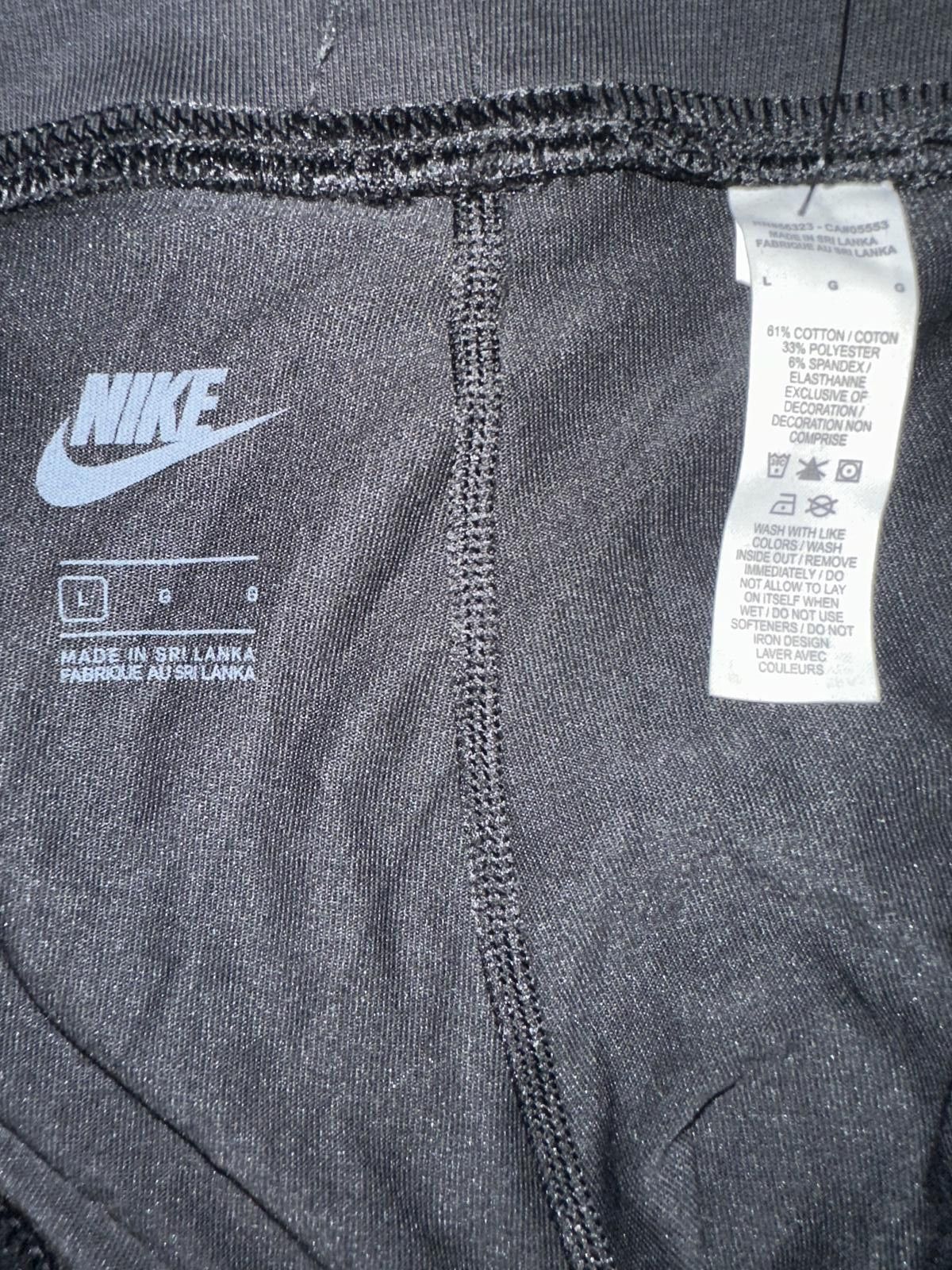 Nike Nike Sportswear Essential Women's Mid-Rise 10" Biker Shorts Size 36" / US 14 / IT 50 - 3 Thumbnail