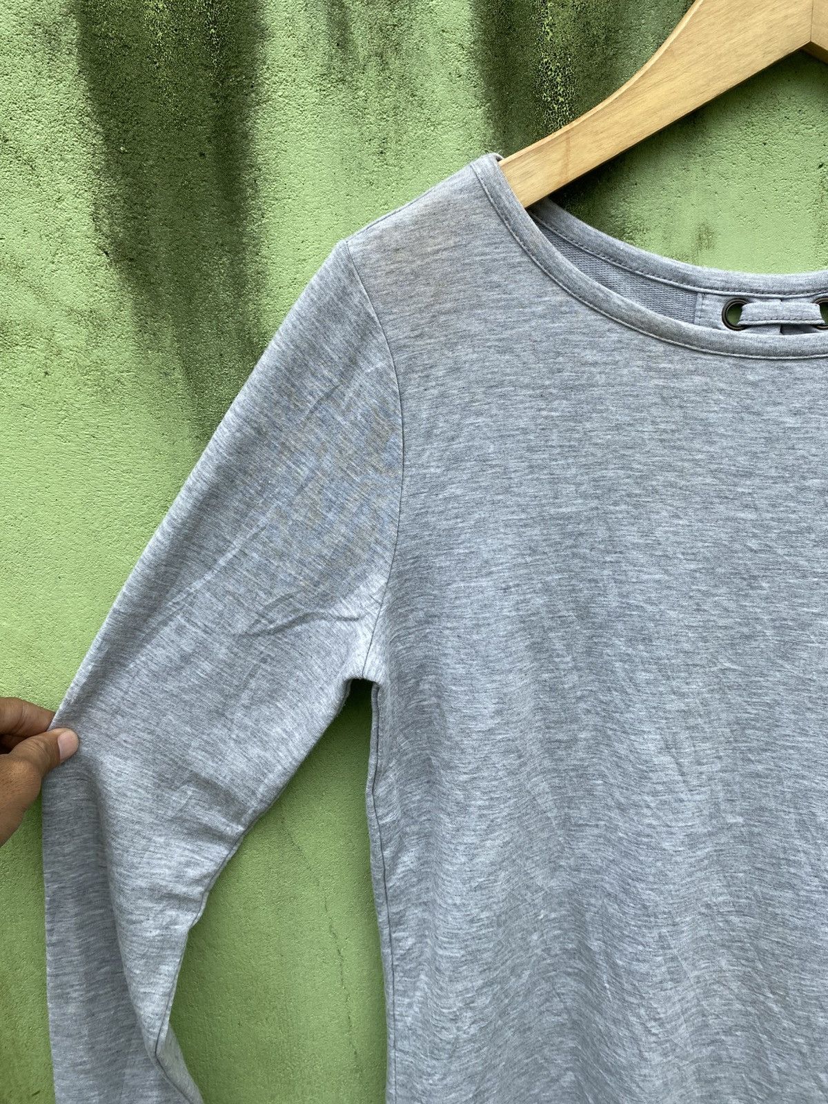 Japanese Brand Staccato Modern Grey Lace-Up Back Top Subtle Statement Piece Size M / US 6-8 / IT 42-44 - 4 Thumbnail
