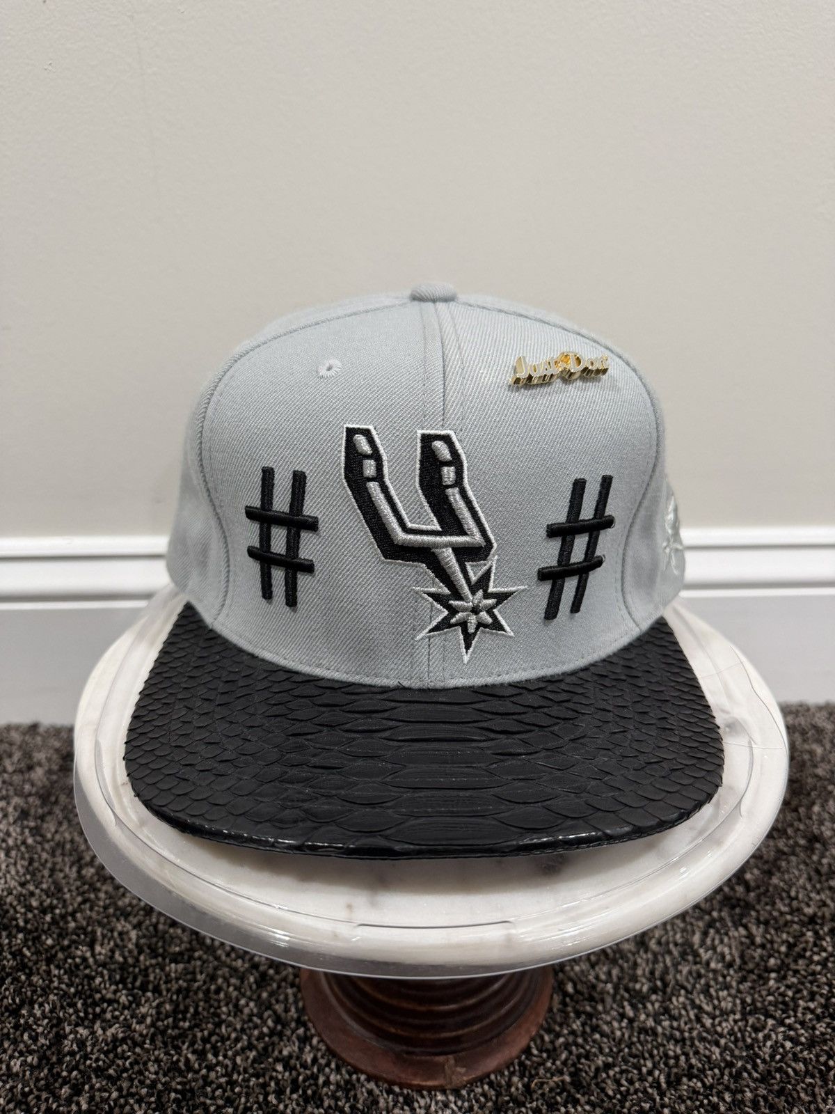Just Don × Mitchell & Ness × Rsvp Gallery Just Don M&N x Been Trill San Antonio Spurs Gray Python Hat Size ONE SIZE - 1 Thumbnail