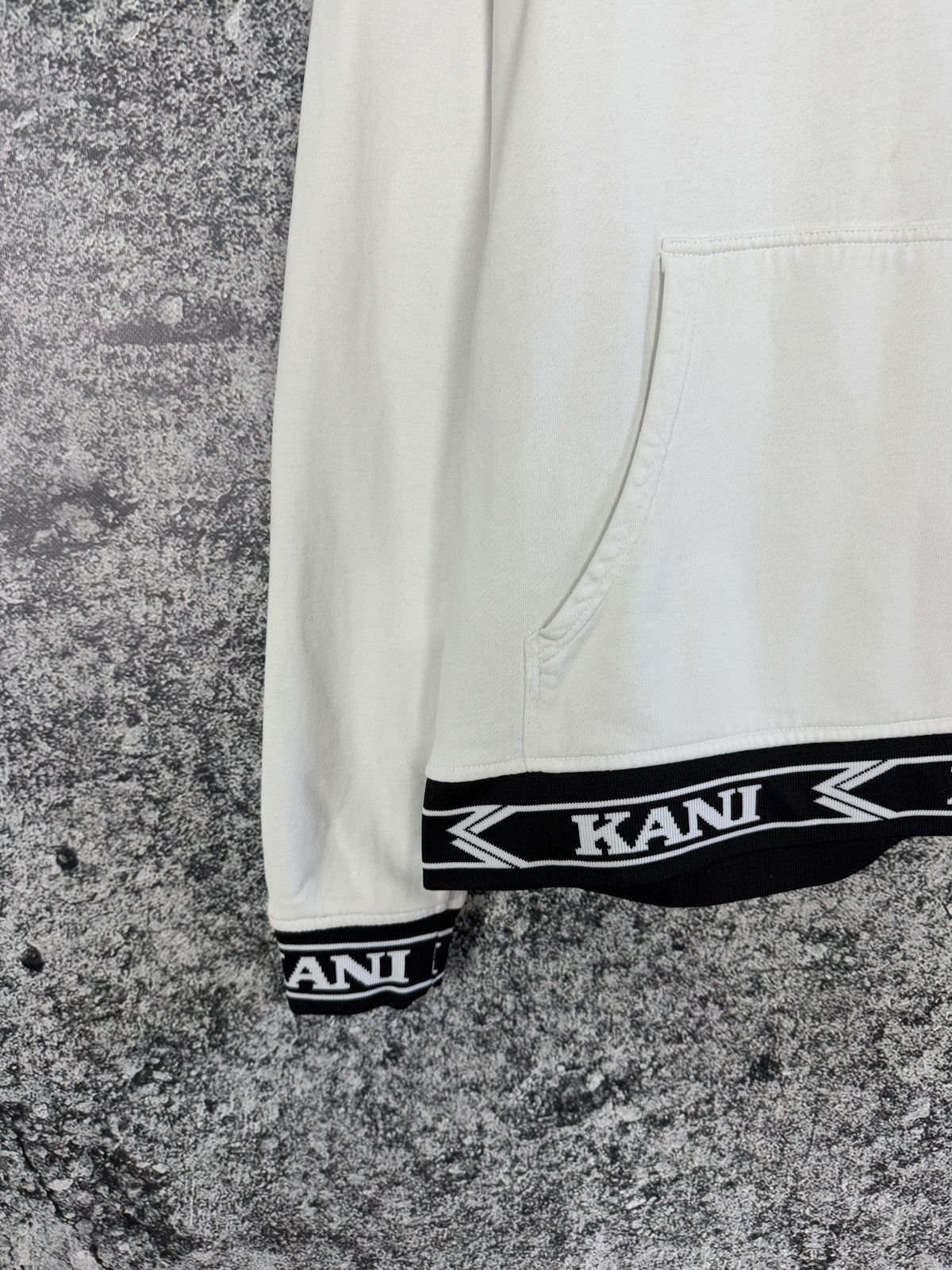 Karl Kani Men’s Karl Kani White Hoodie Streetwear Tape Logo Y2K Size M Size US M / EU 48-50 / 2 - 4 Thumbnail