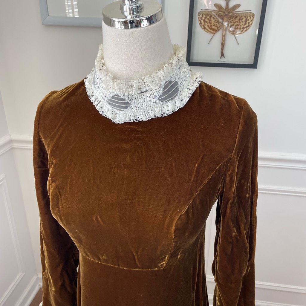 Vintage Vintage 70s Brown Velvet Maxi Dress Lace Collar Cuff XS Size XS / US 0-2 / IT 36-38 - 4 Thumbnail