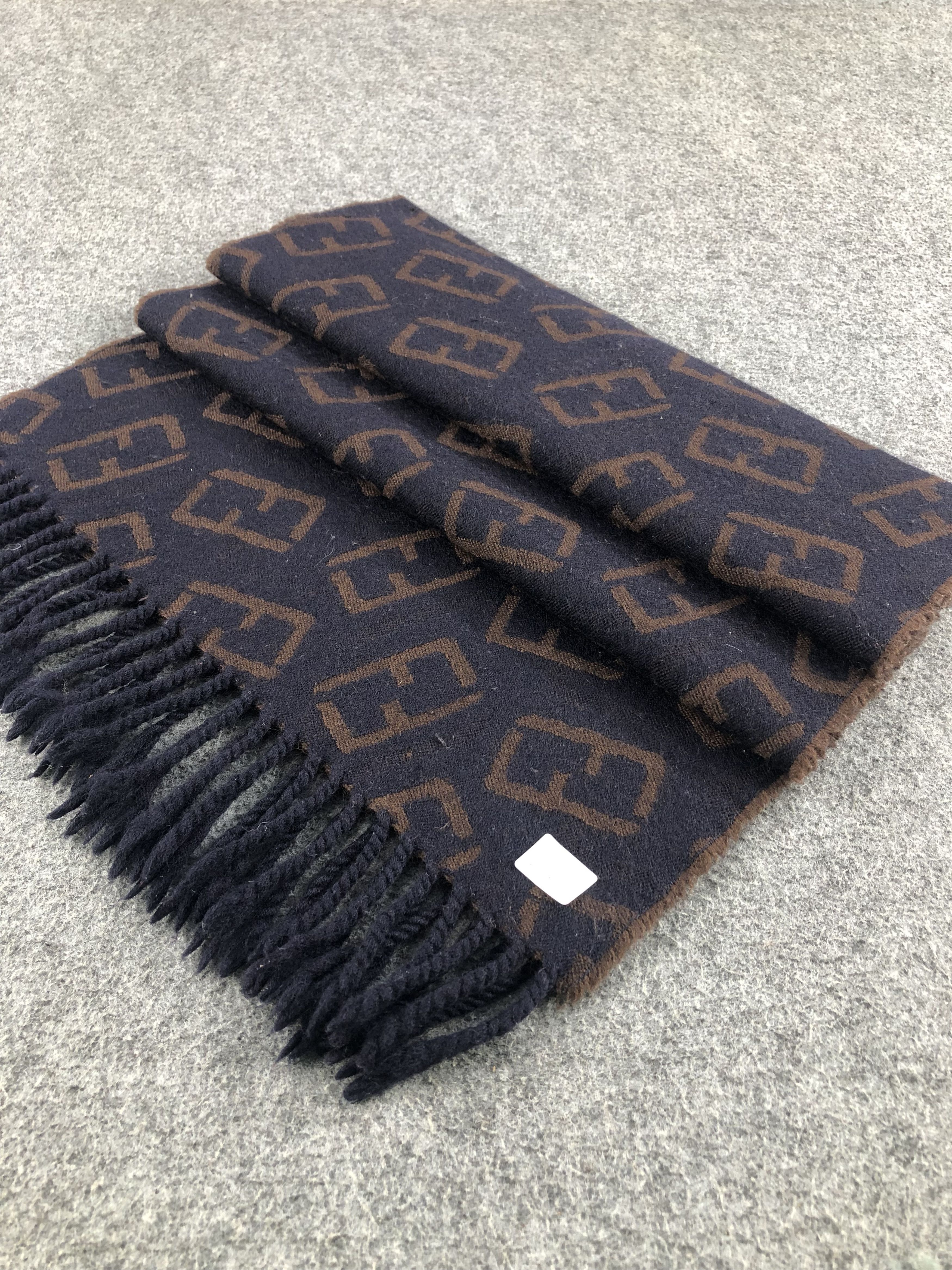 Fendi Fendi Monogram FF Scarf / Muffler / Neckwear Size ONE SIZE - 2 Thumbnail