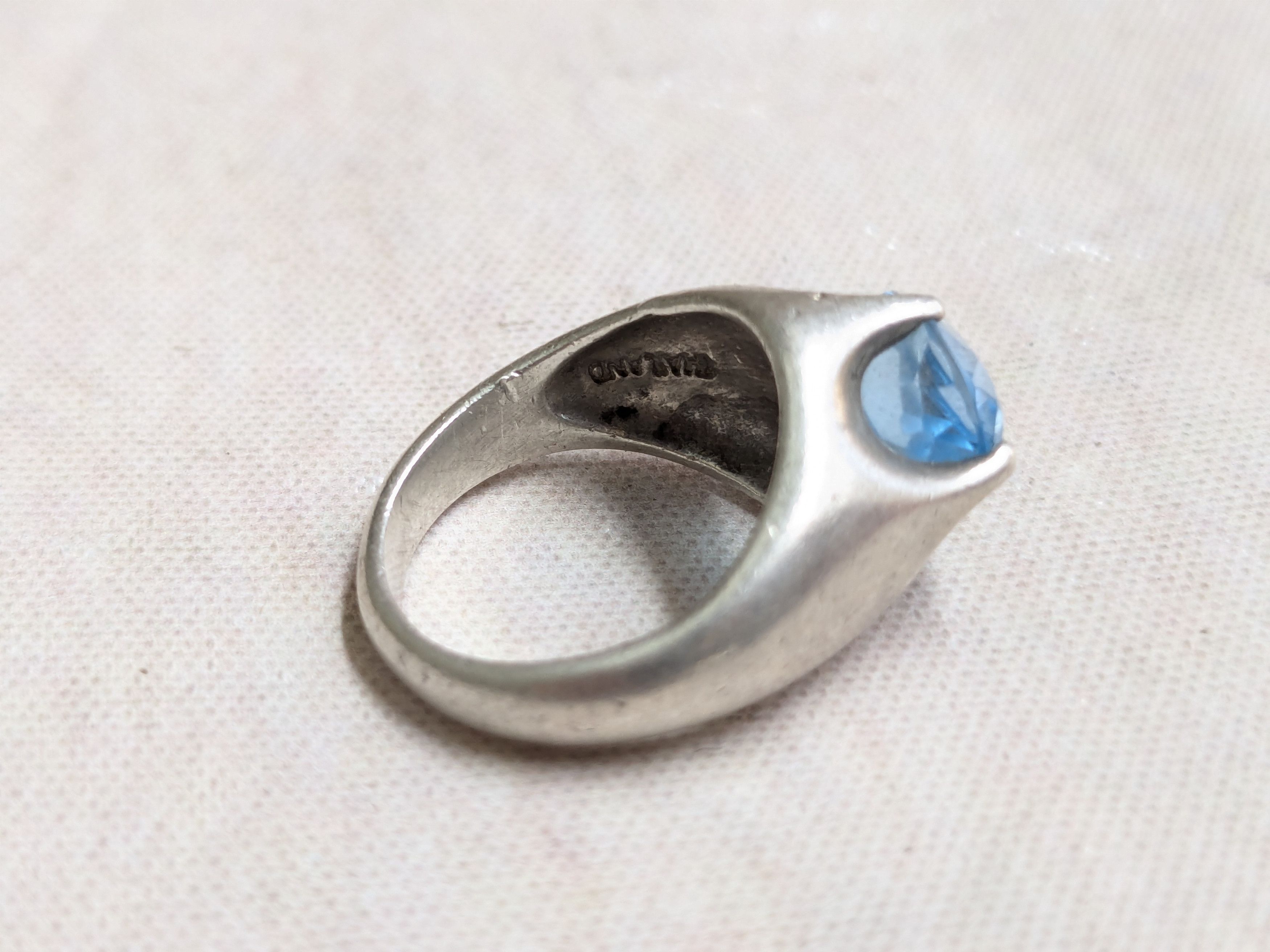 Jewelry Vintage Sterling Silver Ring Blue Topaz Oval Pinky 5 Size ONE SIZE - 10 Thumbnail