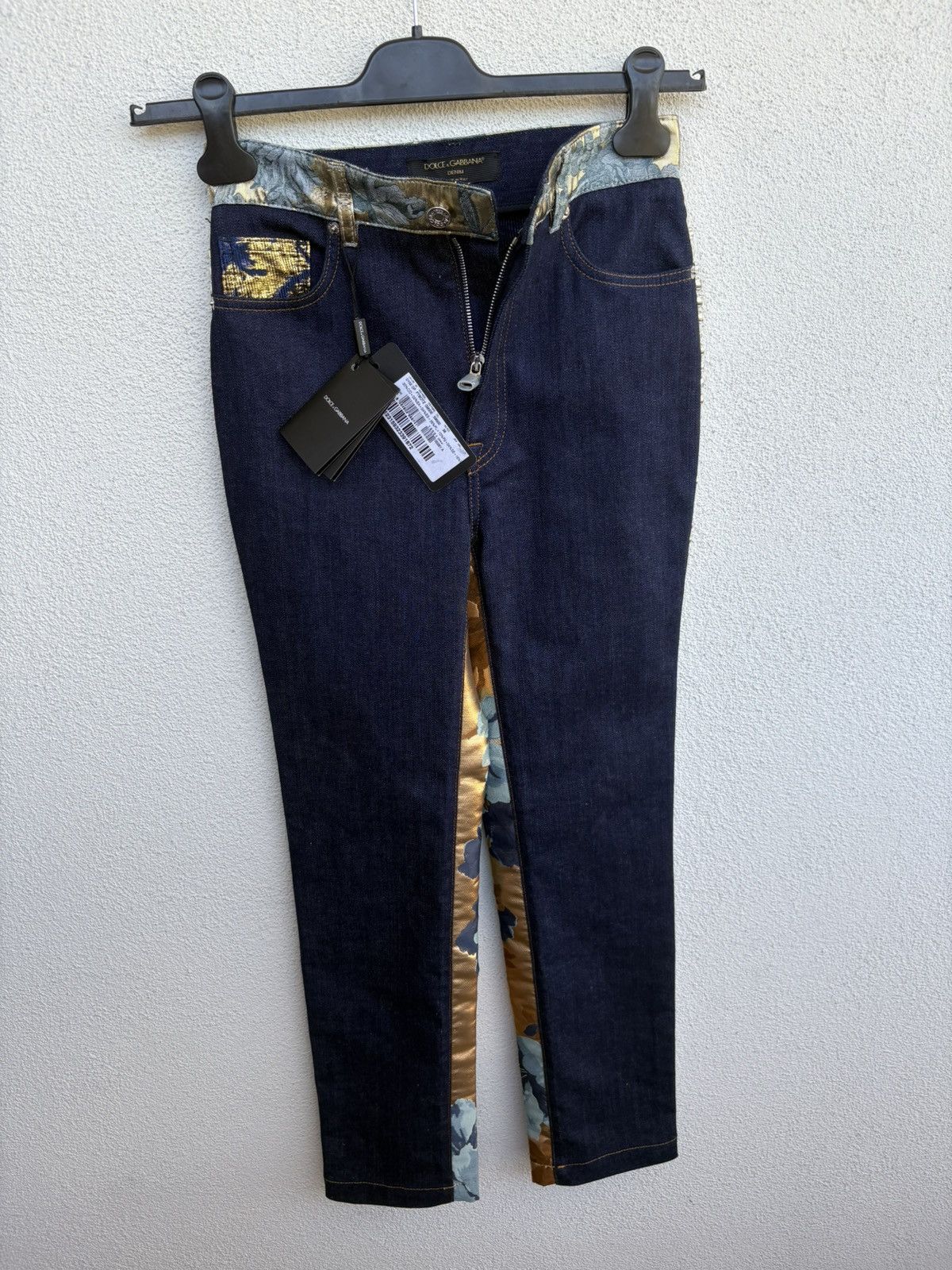 Dolce & Gabbana Dolce & Gabbana denim trousers with crystals high waisted Size 26" / US 2 / IT 38 - 17 Thumbnail