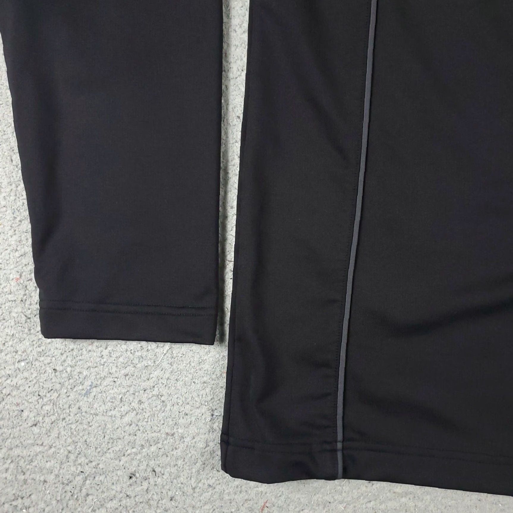 Reebok Reebok T Shirt Mens Size Medium Black Active 1/4 Zip Pullover Long Sleeve Size US M / EU 48-50 / 2 - 3 Thumbnail