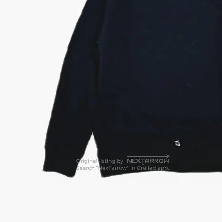 Givenchy Givenchy FW22 Classic Letter Print Crewneck Sweatshirt. Size US L / EU 52-54 / 3 - 1 Thumbnail