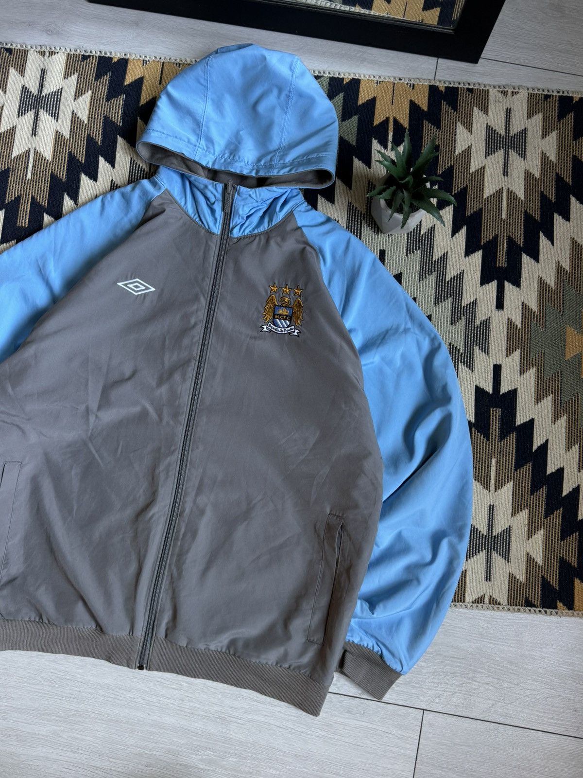 Umbro Vintage Umbro Manchester City Reversible Nylon Jacket Size US XL / EU 56 / 4 - 4 Thumbnail