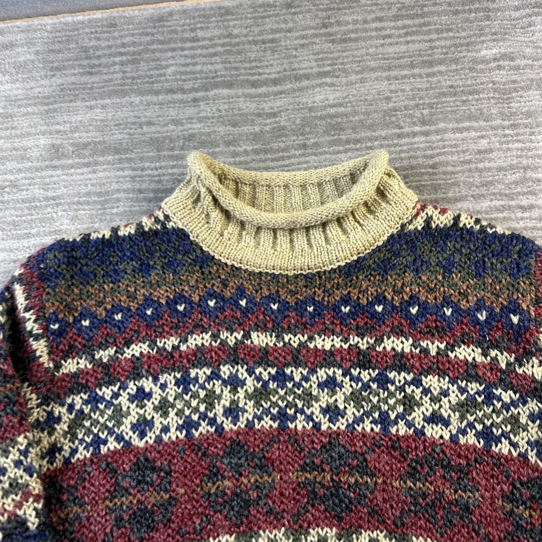 Vintage VINTAGE Carolyn Taylor Sweater Womens Small Fair Isle Nordic Knit Roll Neck Size S / US 4 / IT 40 - 4 Thumbnail