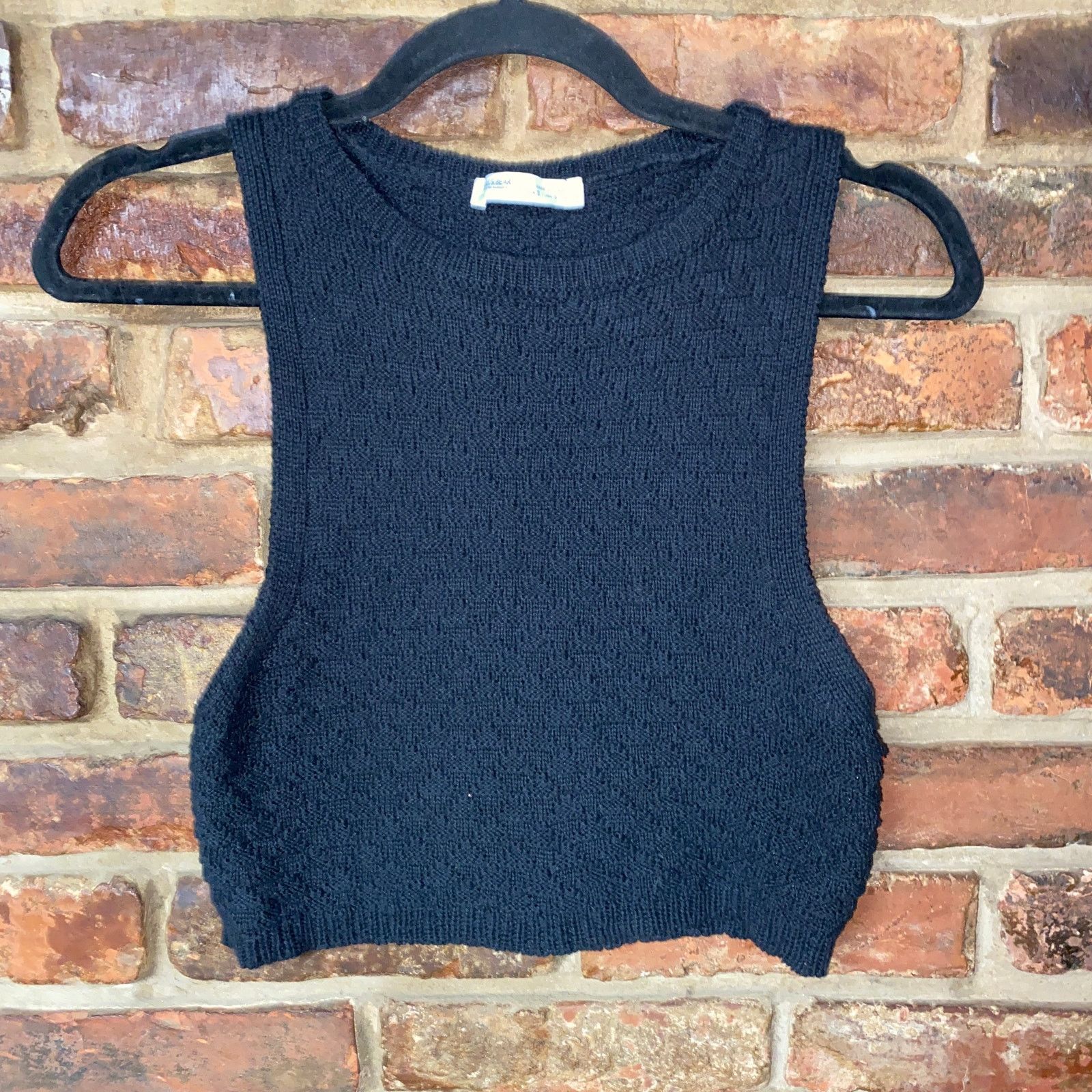 Pull & Bear Pull &Bear Black Sleeveless Knit Crop Sweater Tank Top Small Size S / US 4 / IT 40 - 1 Thumbnail