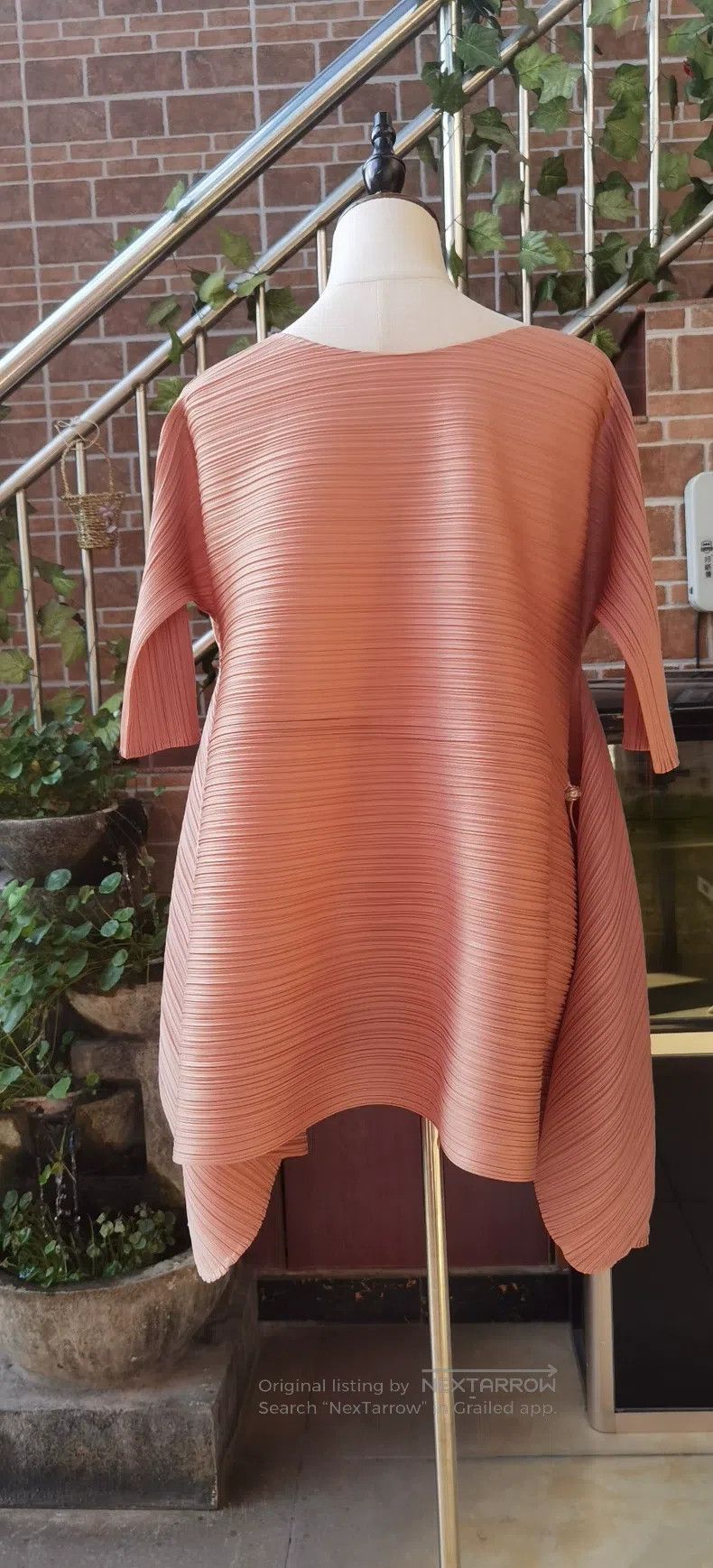 Issey Miyake Issey Miyake Pink Short Sleeve Size L / US 10 / IT 46 - 2 Thumbnail
