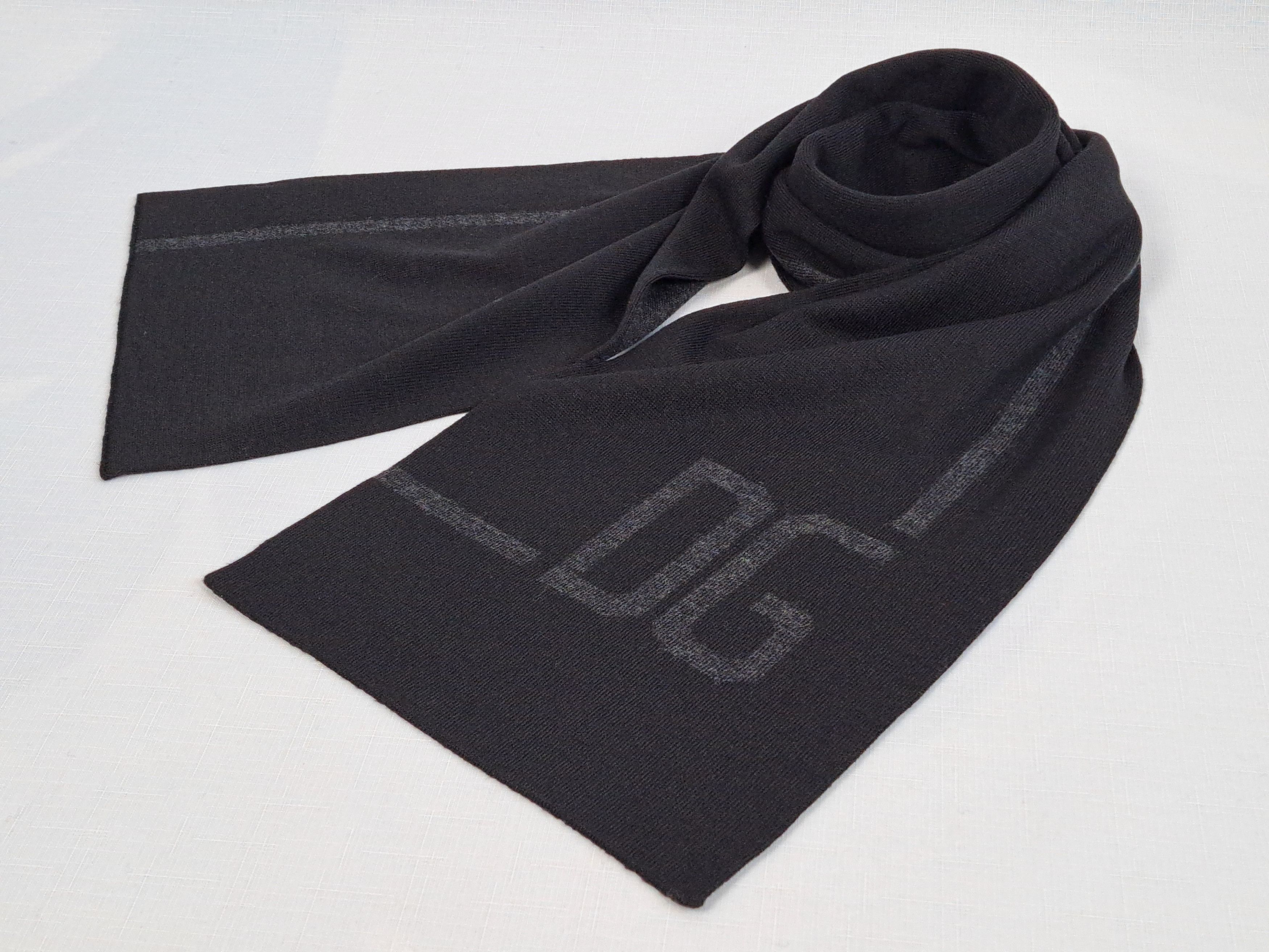 Dolce & Gabbana Dolce&Gabbana big logo wool scarf. Made in Italy Size ONE SIZE - 1 Thumbnail