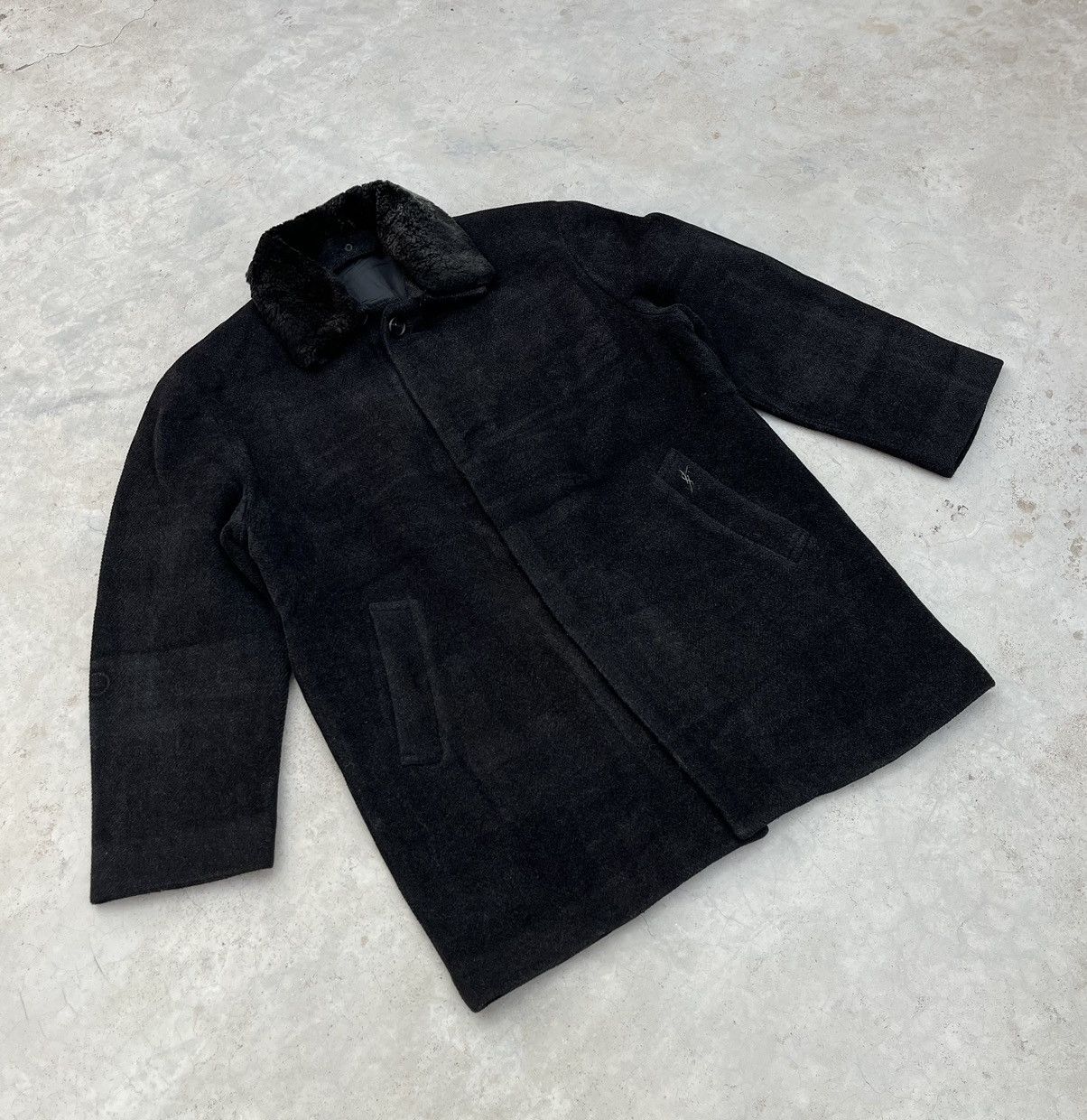 Yves Saint Laurent YVES SAINT LAURENT HEAVY WOOLLEN COAT Size US M / EU 48-50 / 2 - 2 Thumbnail