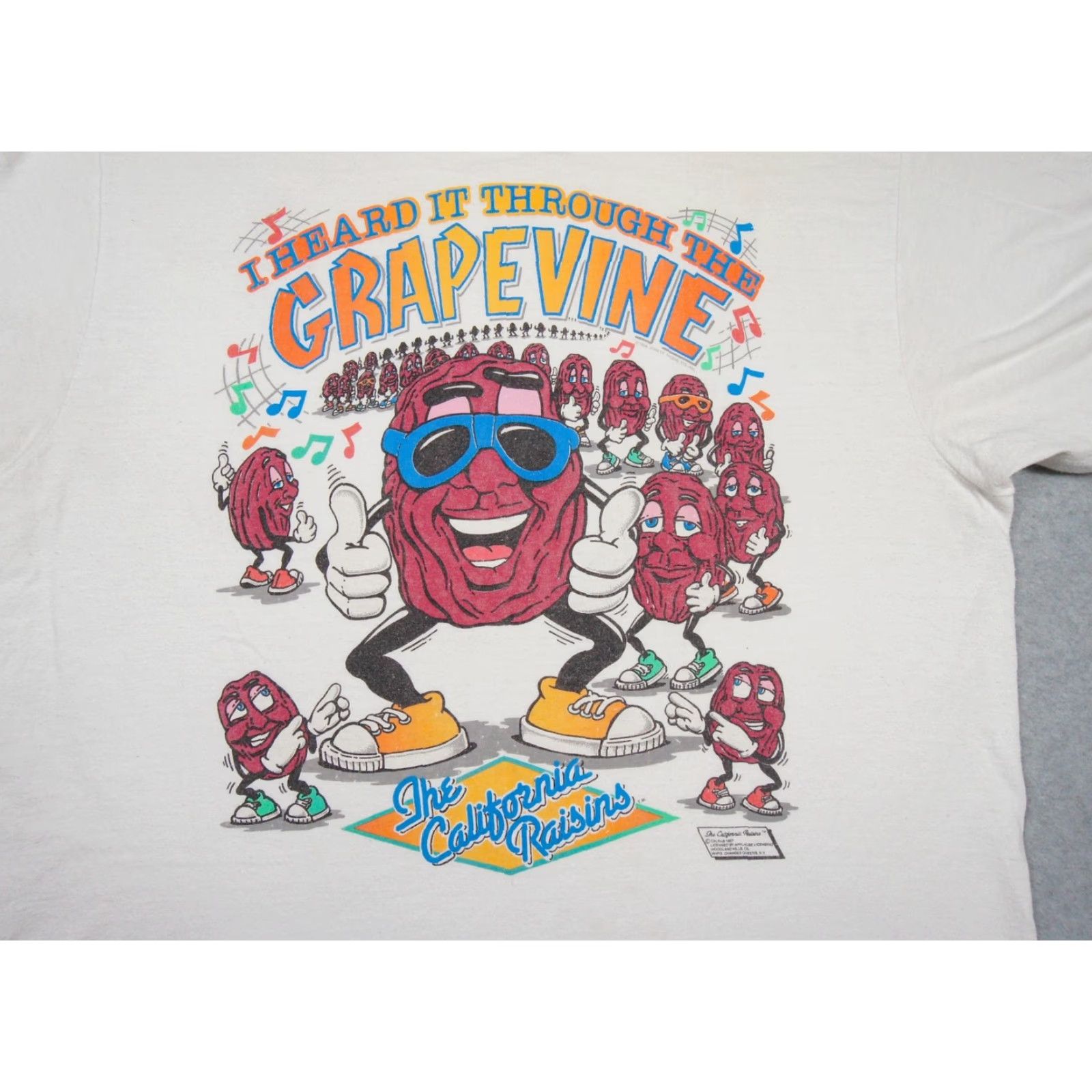 Changes VINTAGE California Raisins Shirt Mens XL White Graphic Tee 80s Cartoon Music Size US XL / EU 56 / 4 - 2 Thumbnail