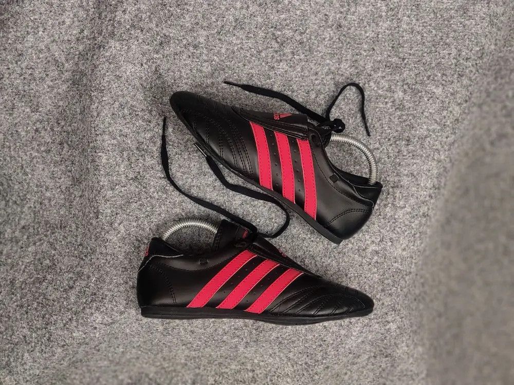 Adidas Vintage Adidas Taekwondo mei Leather Sneakers Y2k Style Size US 5.5 / IT 35.5 - 1 Thumbnail