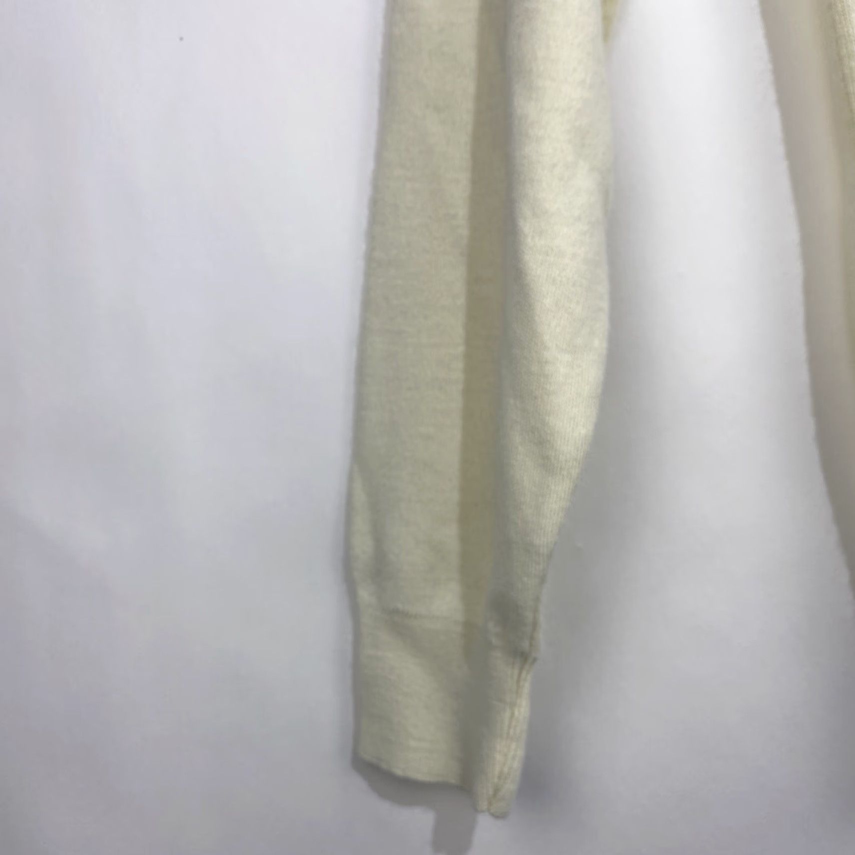 Vintage Vintage Seth Roberts Golf Sweater V Neck Made In USA Large Mens L Yellow Size US L / EU 52-54 / 3 - 7 Thumbnail