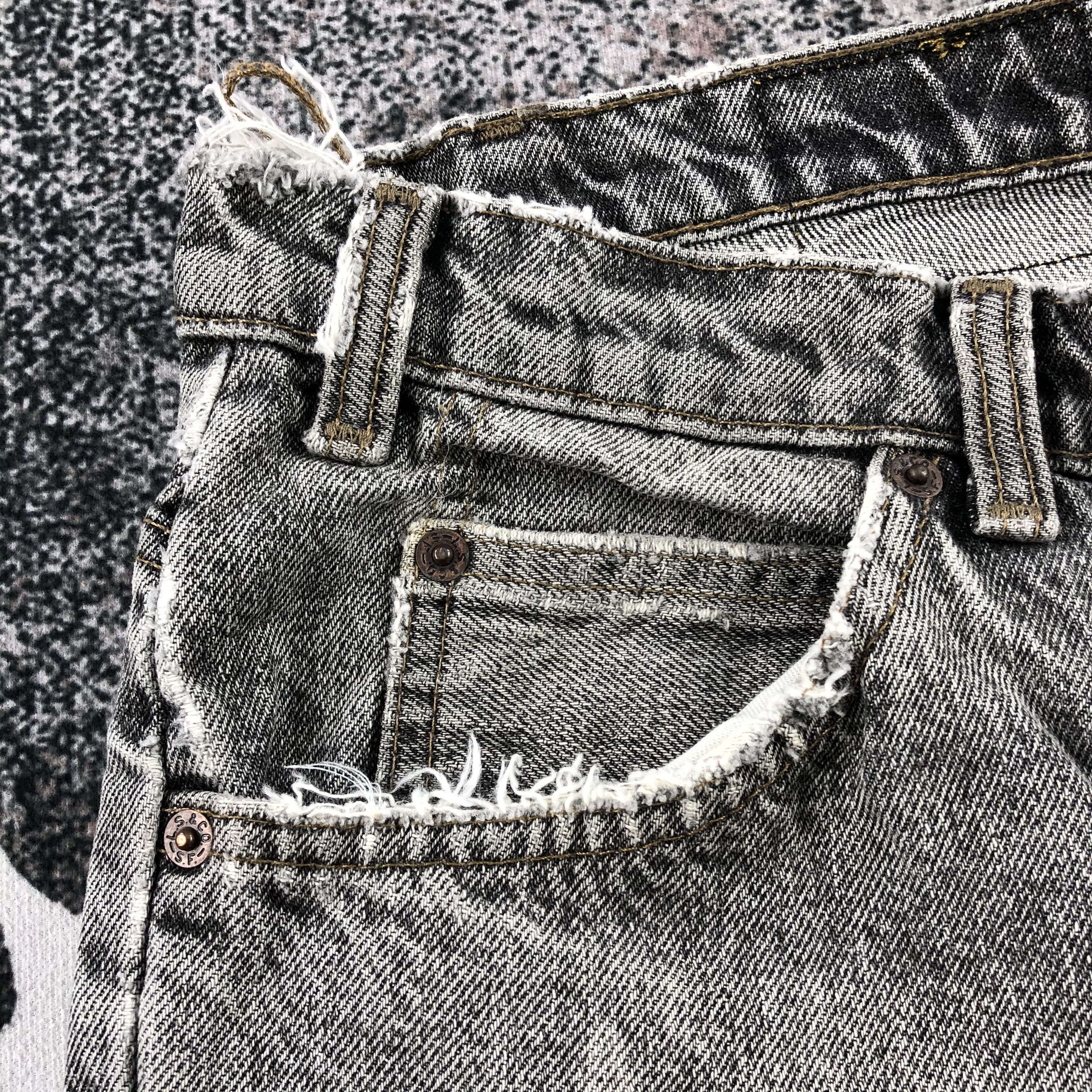 Levi's Vintage 90s Levis 631 Jeans Faded Gray Denim KJ1017 Size US 36 / EU 52 - 9 Thumbnail