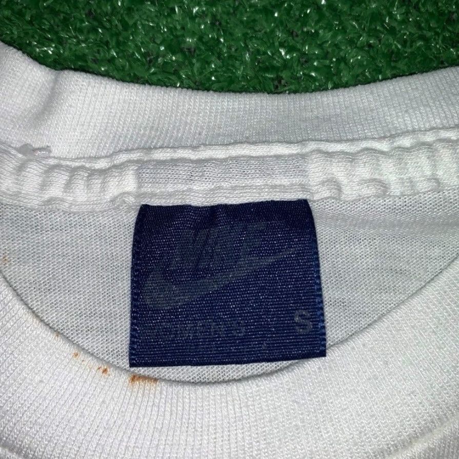 Nike VINTAGE Nike T-Shirt USA 80s St Louis Swoosh City Series Small Mens Crew Neck Short Sleeve White Graphic Tee USA Swoosh 1980s Vintage Nike Shirt Size US S / EU 44-46 / 1 - 6 Thumbnail