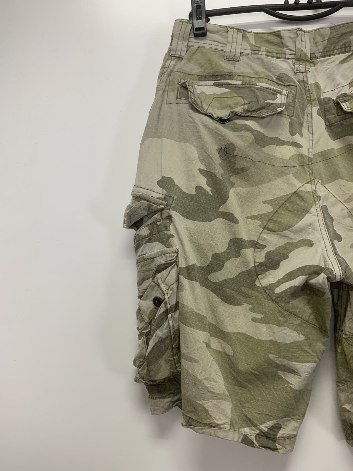 Japanese Brand × Vintage Vintage Camo short pant Size US 30 / EU 46 - 9 Thumbnail