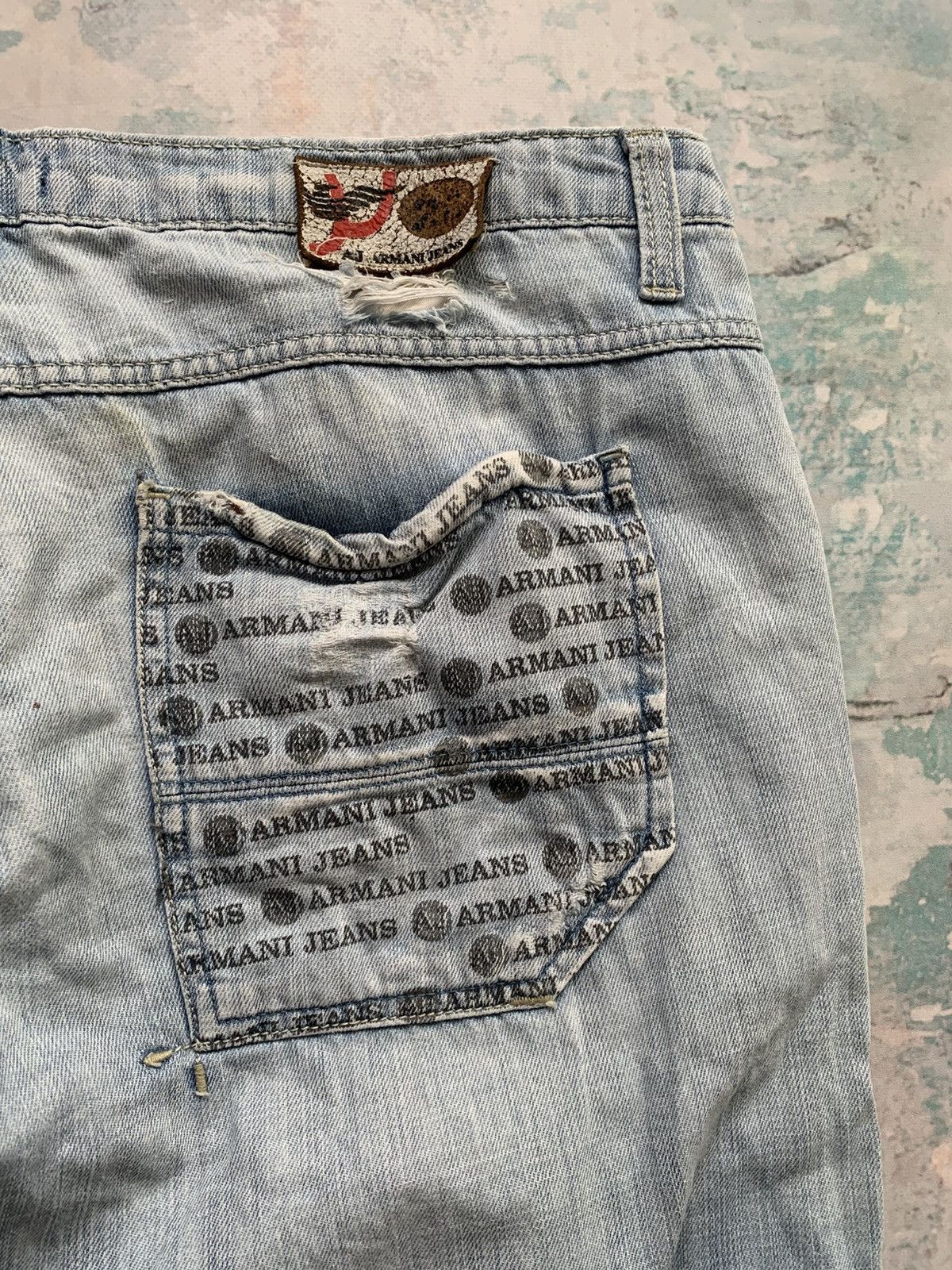 Armani Armani Y2K Distressed Denim Shorts Hype 2000s Destroyed Rare Size US 36 / EU 52 - 8 Thumbnail